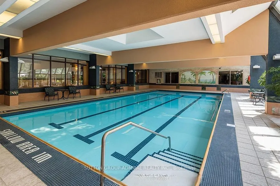 85 Skymark Drive, #801