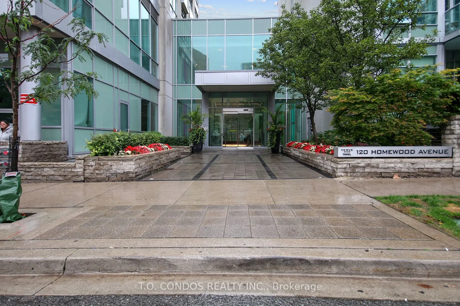 120 Homewood Avenue, #523