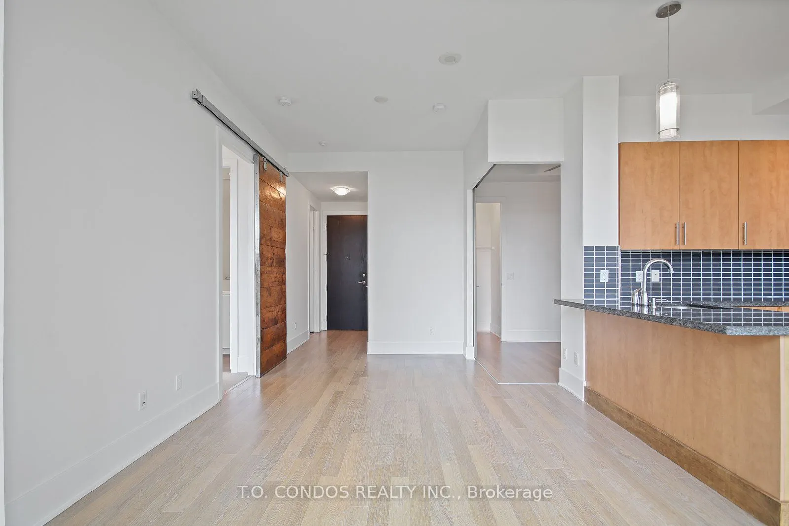 120 Homewood Avenue, #523