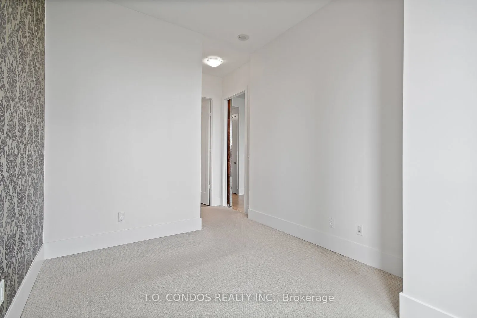 120 Homewood Avenue, #523