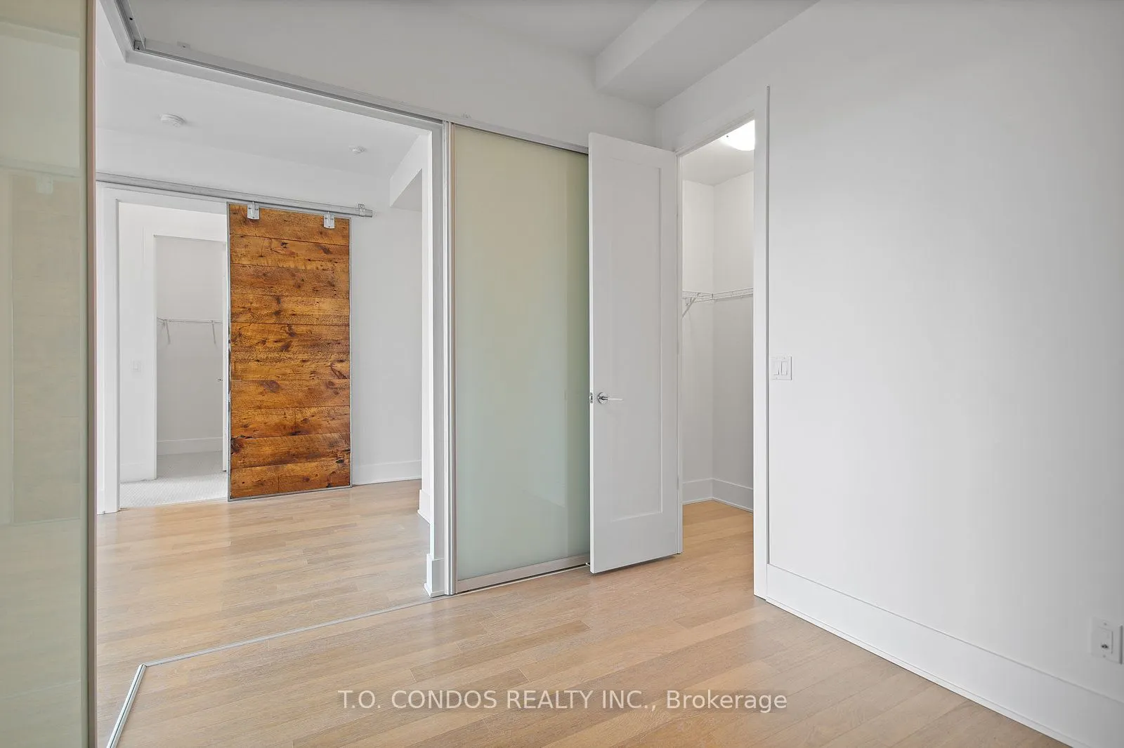 120 Homewood Avenue, #523