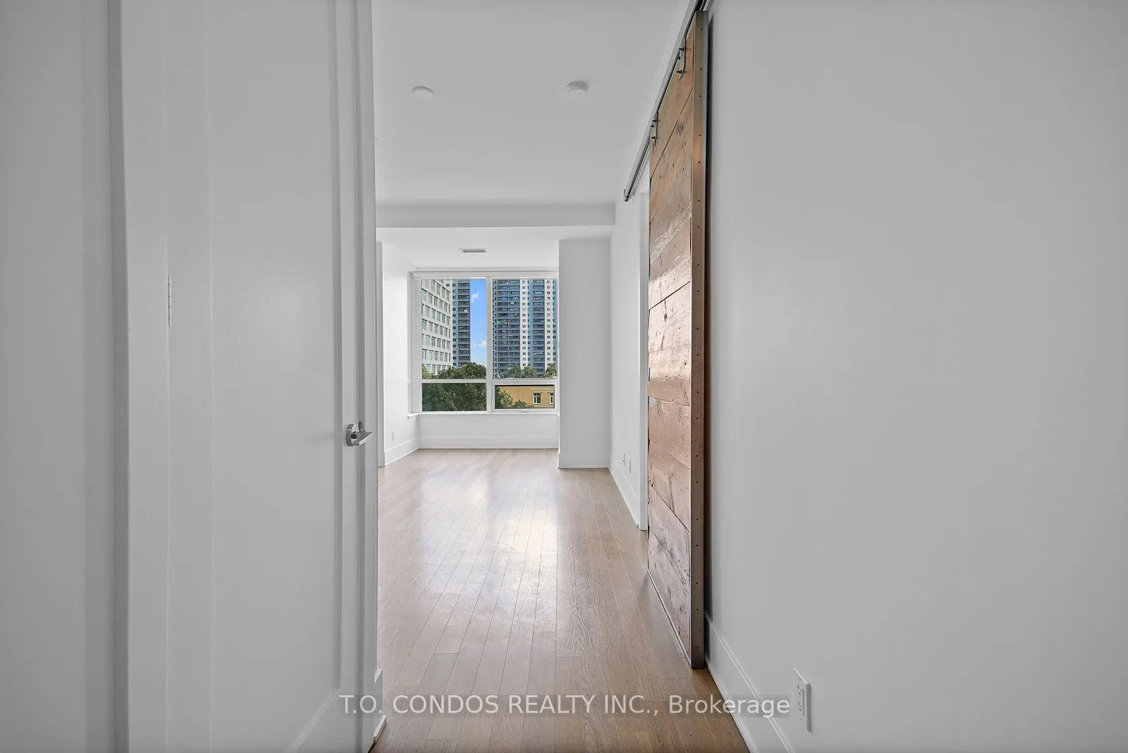 120 Homewood Avenue, #523