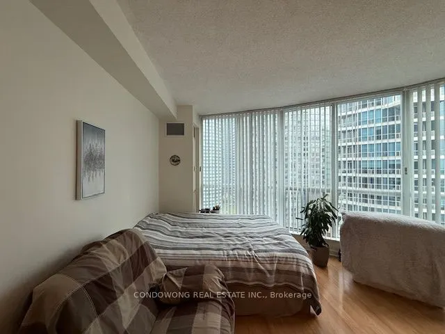 208 Queens Quay W, #2001
