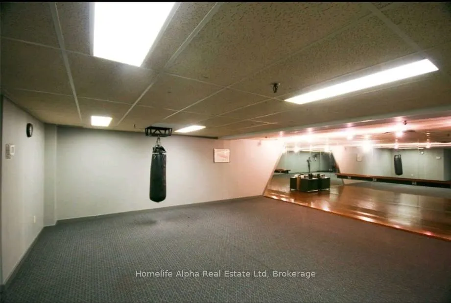 725 King Street W, #604