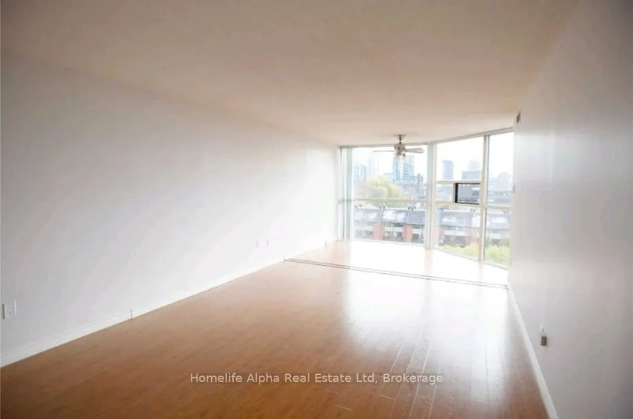 725 King Street W, #604