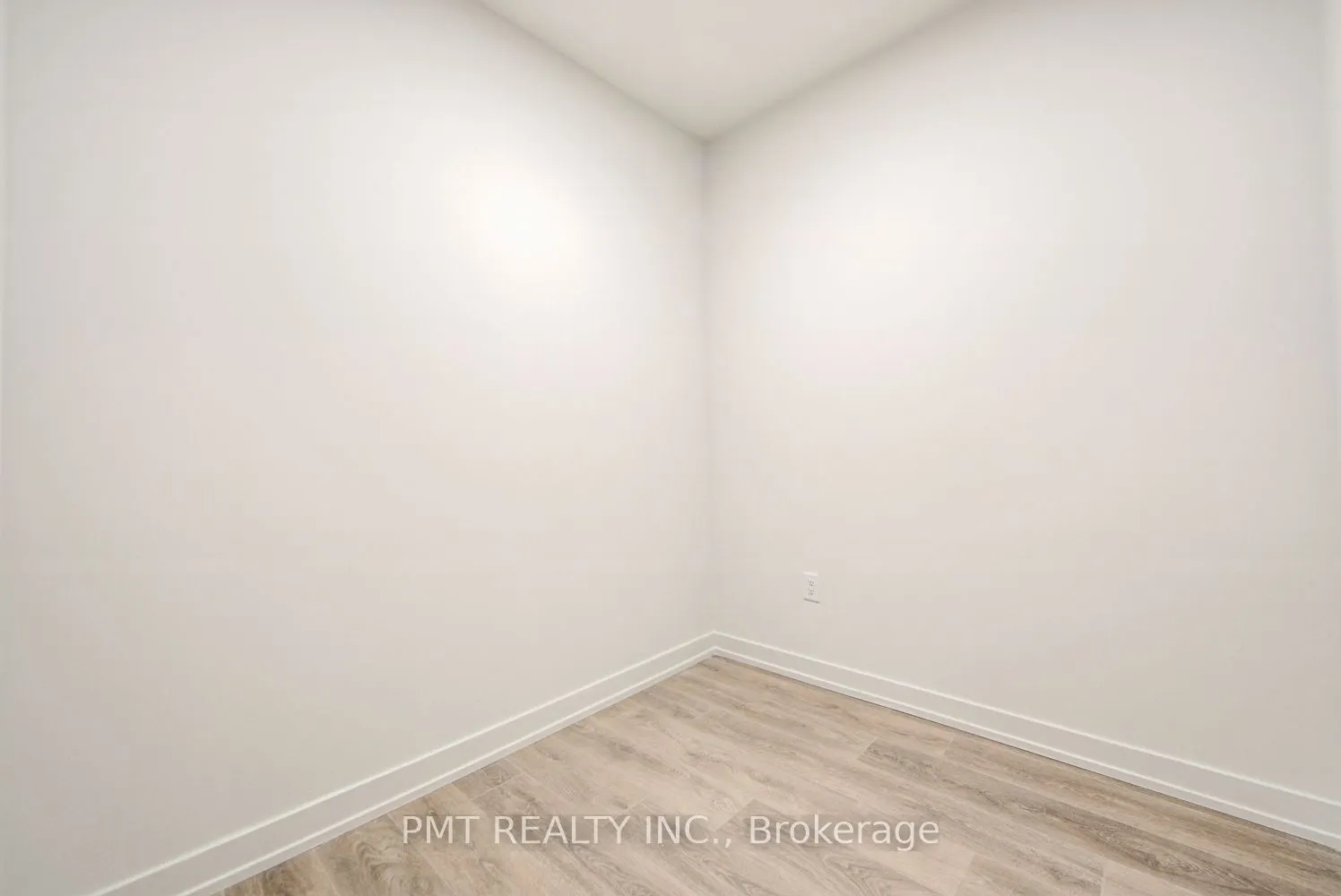181 Sterling Road, #1216