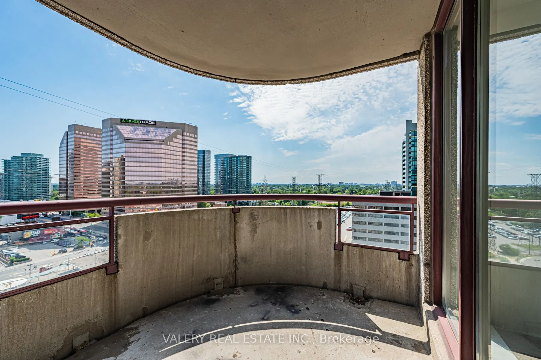 5765 Yonge Street, #1502