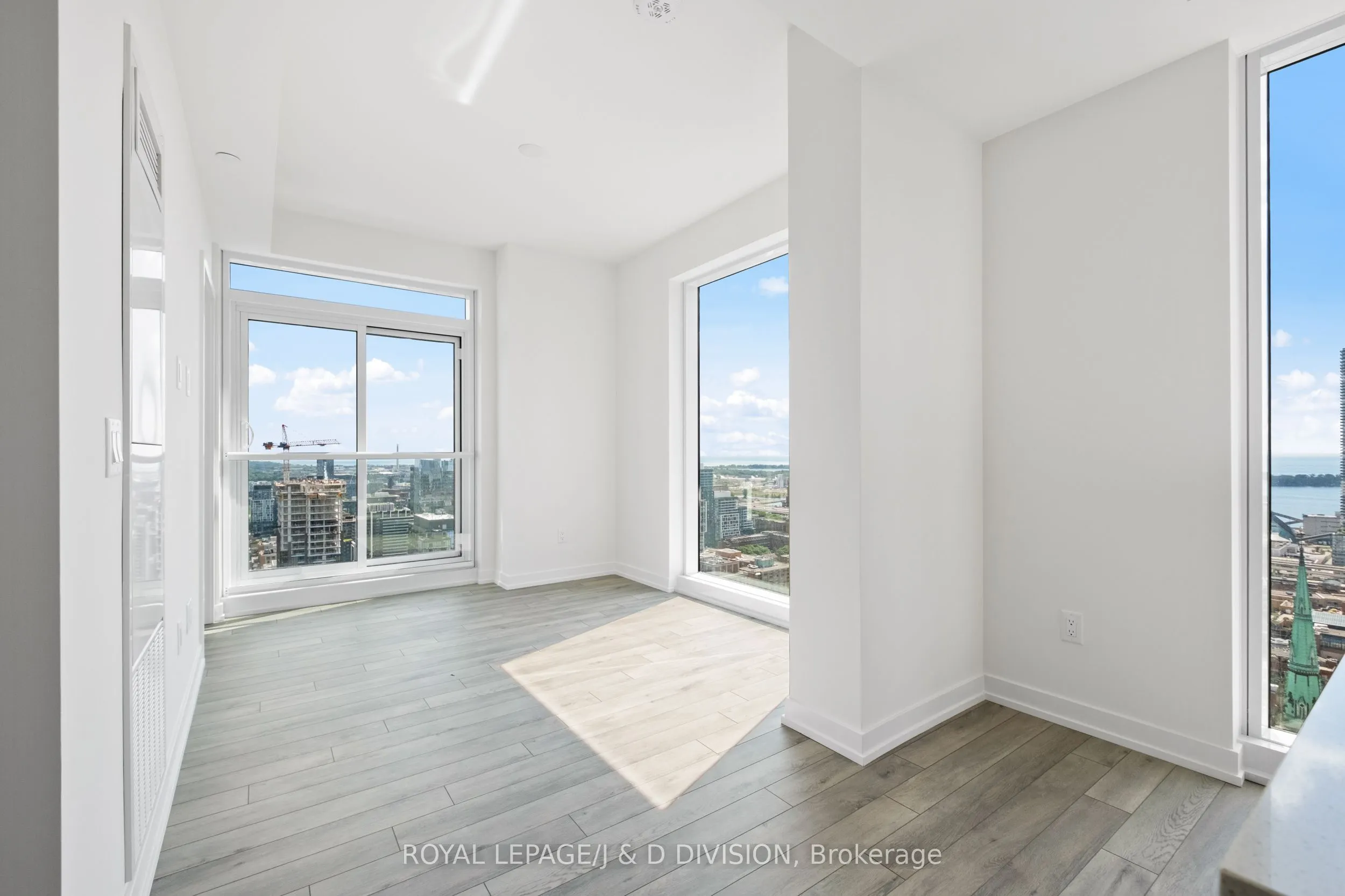 89 Church Street, #4107
