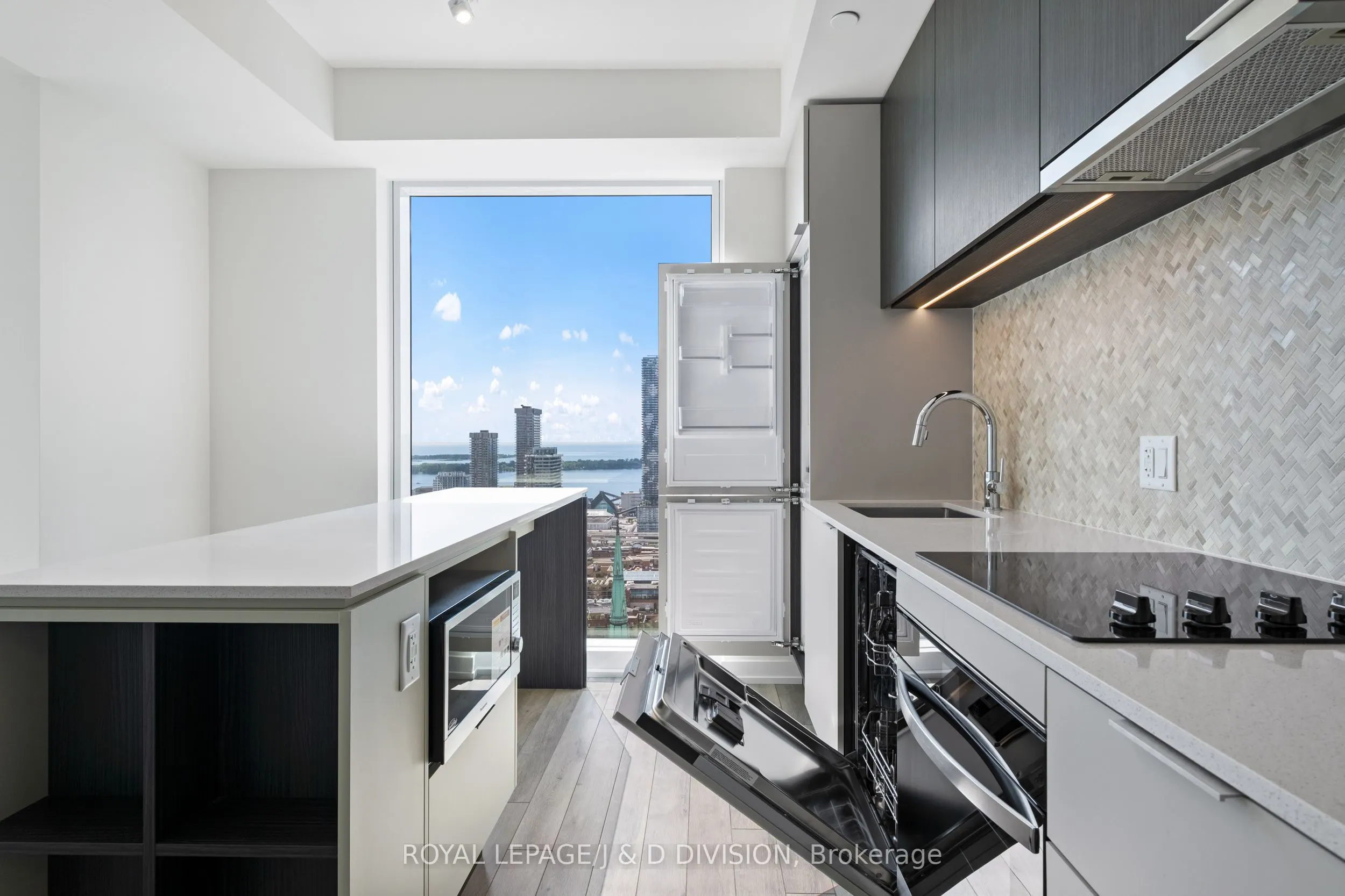 89 Church Street, #4107