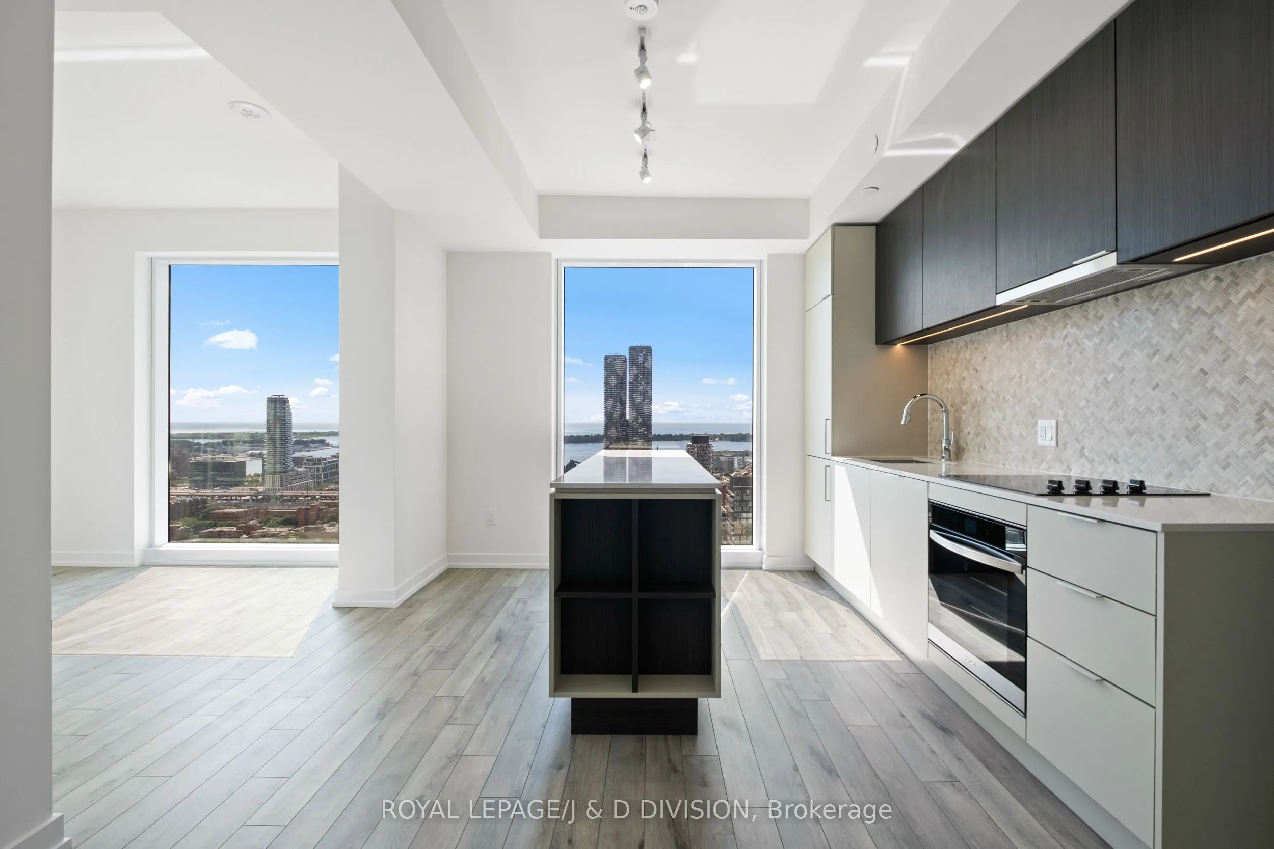 89 Church Street, #4107