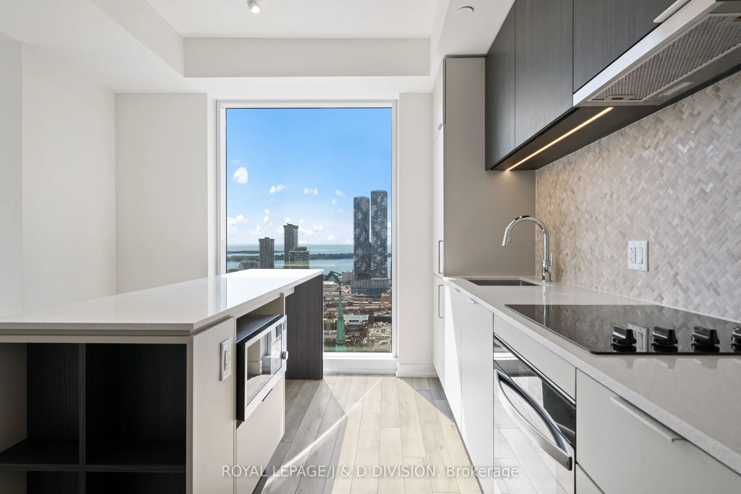 89 Church Street, #4107