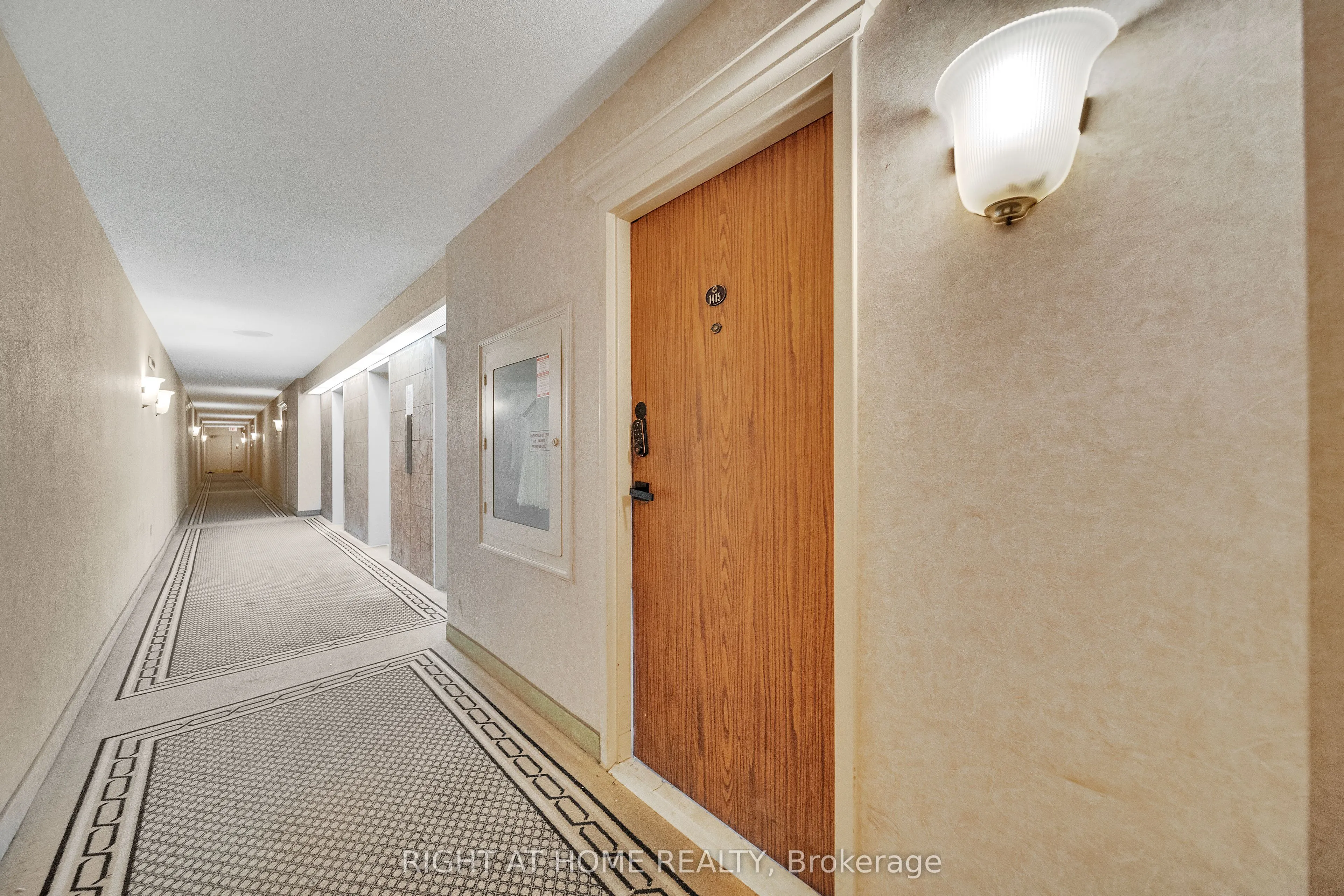 260 Seneca Hill Drive, #1415