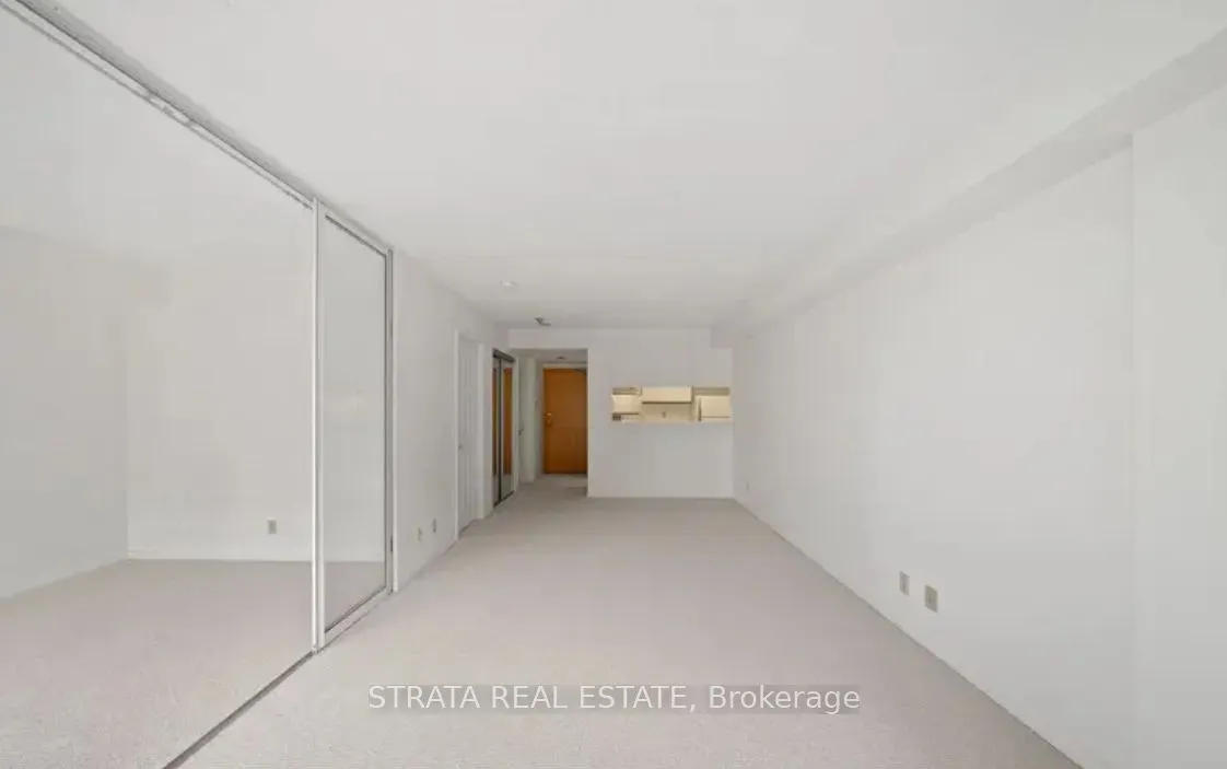 77 Harbour Square, #3504