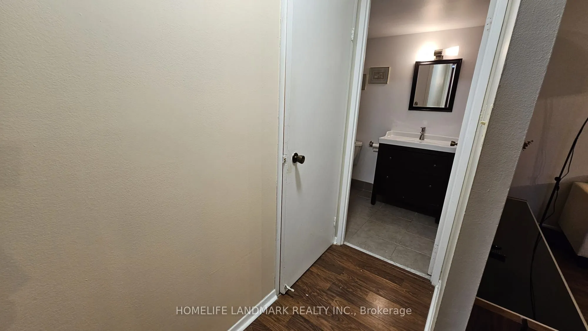 633 Bay Street, #1110