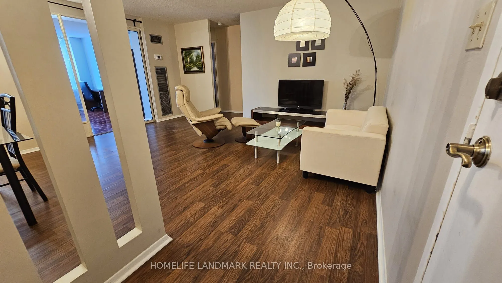 633 Bay Street, #1110