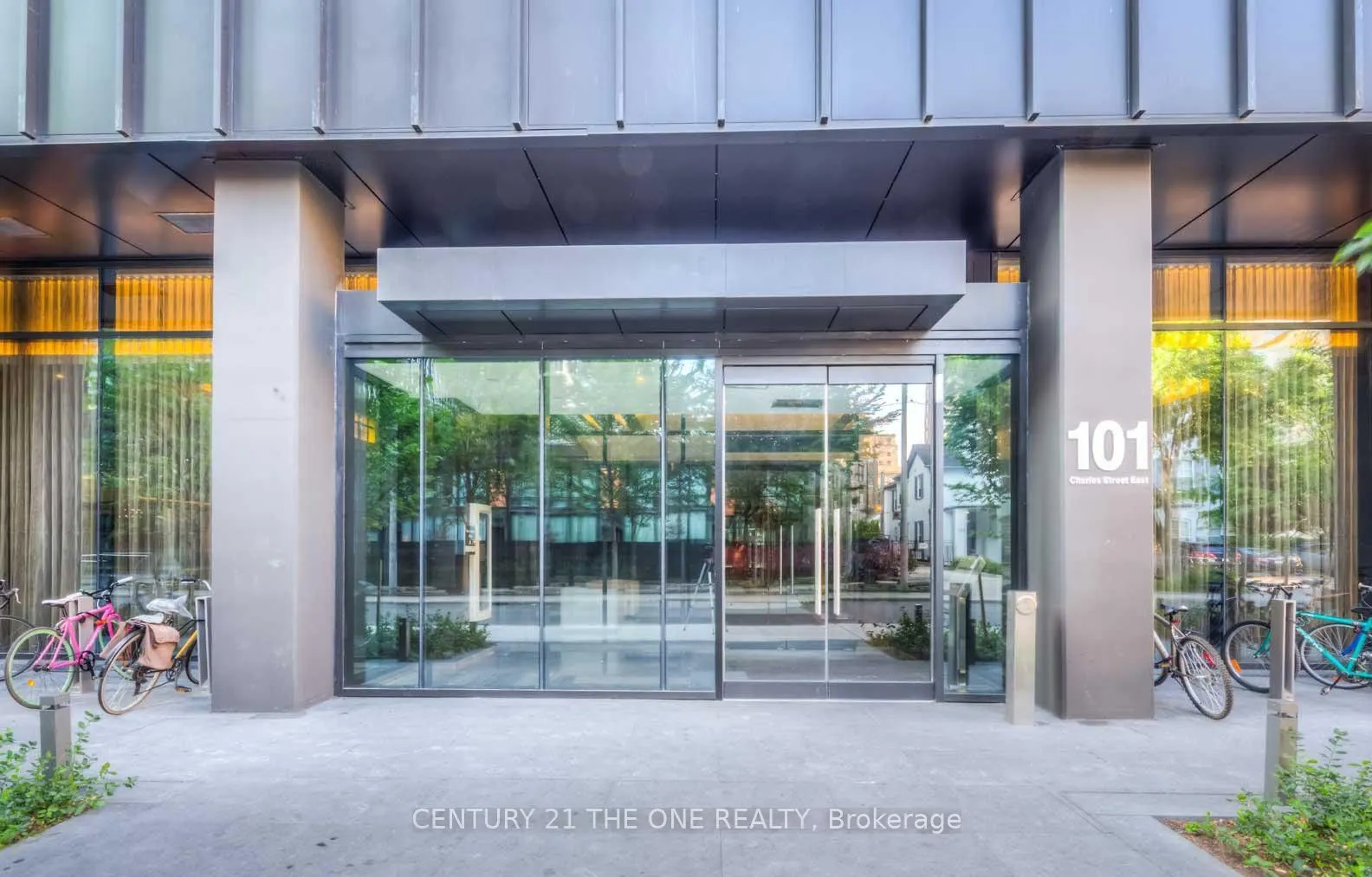 101 Charles Street E, #4806