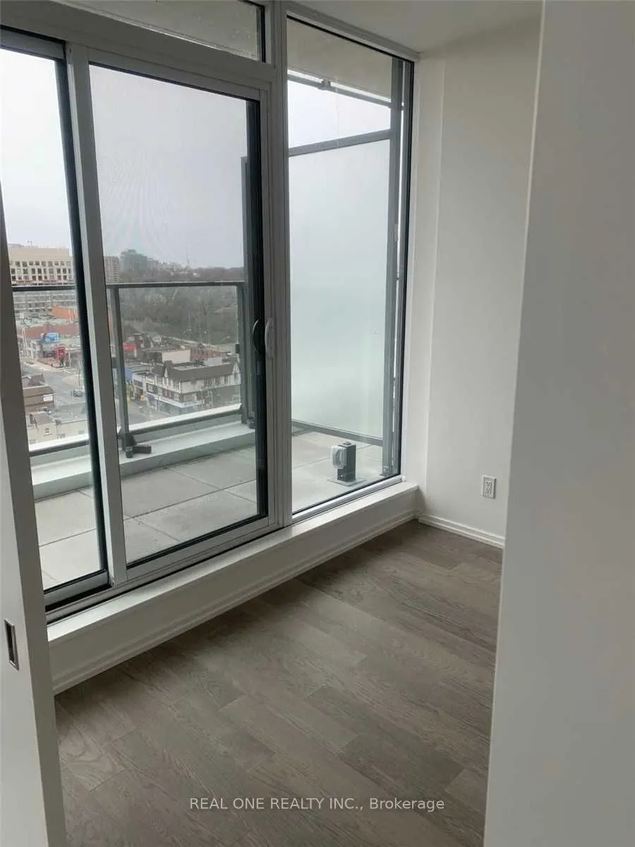8 Hillsdale Avenue E, #1229