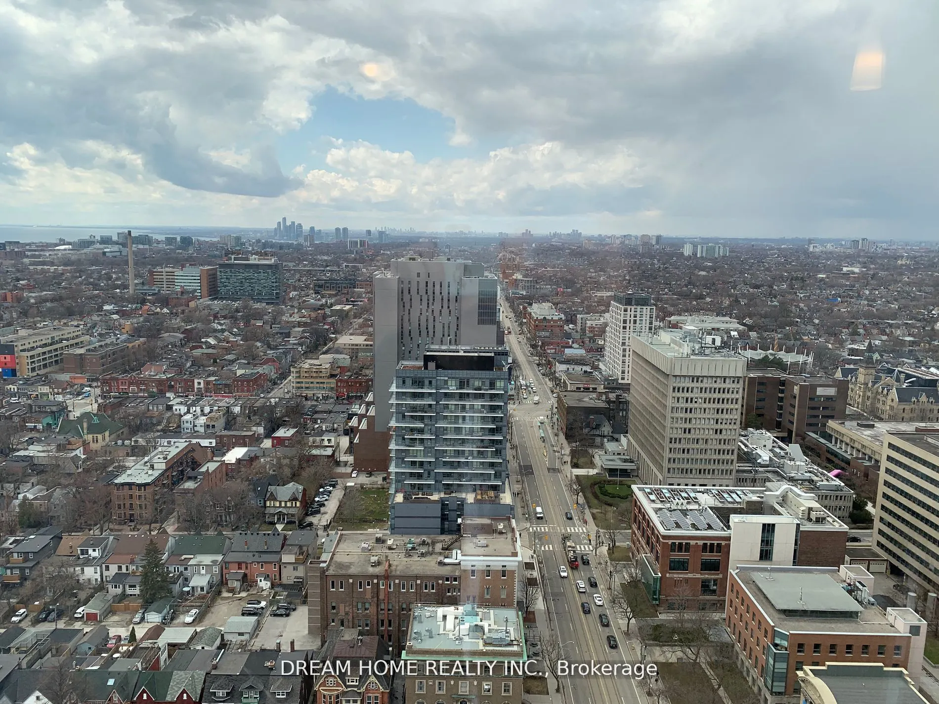 203 College Street, #3007