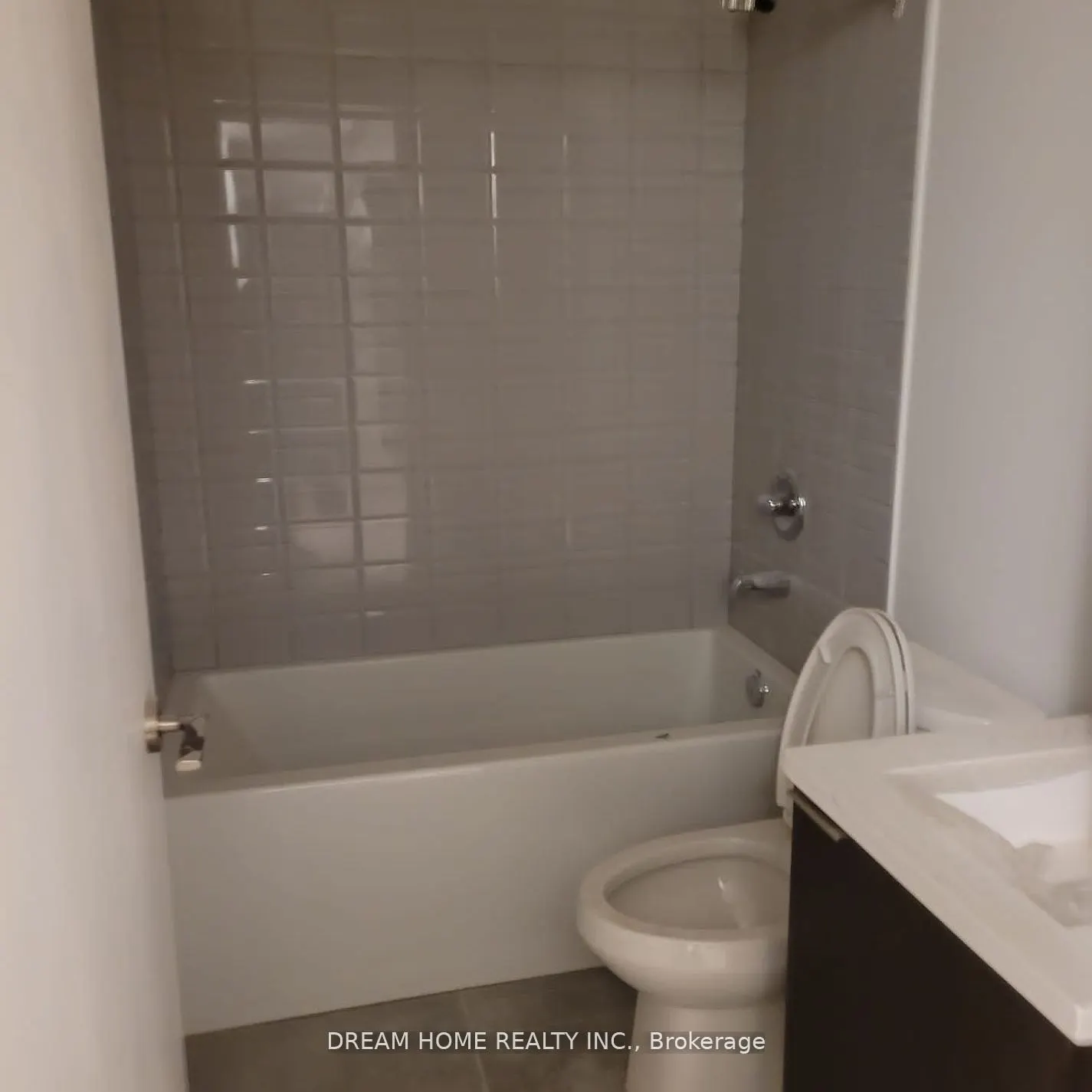 203 College Street, #3007