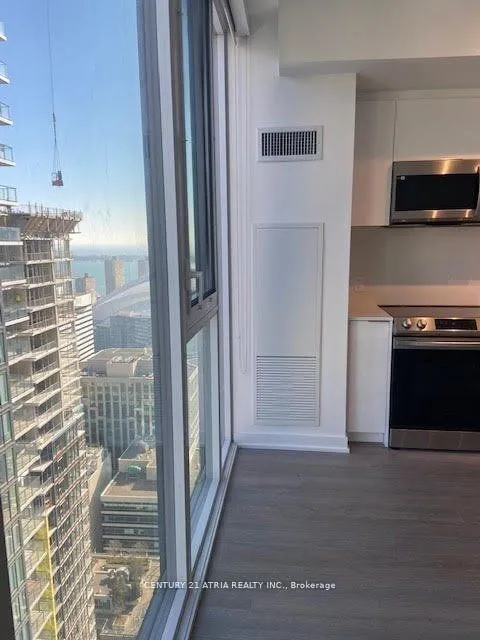 357 King Street W, #3407