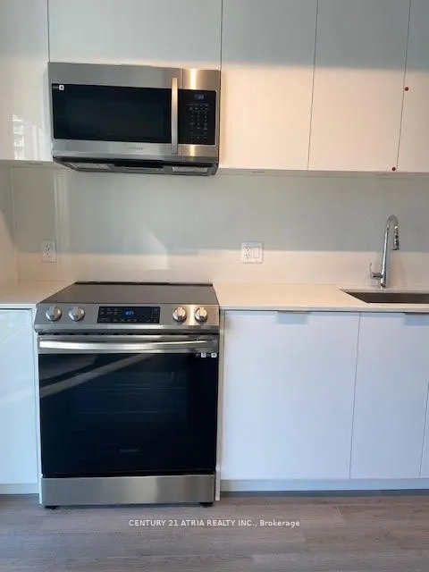 357 King Street W, #3407