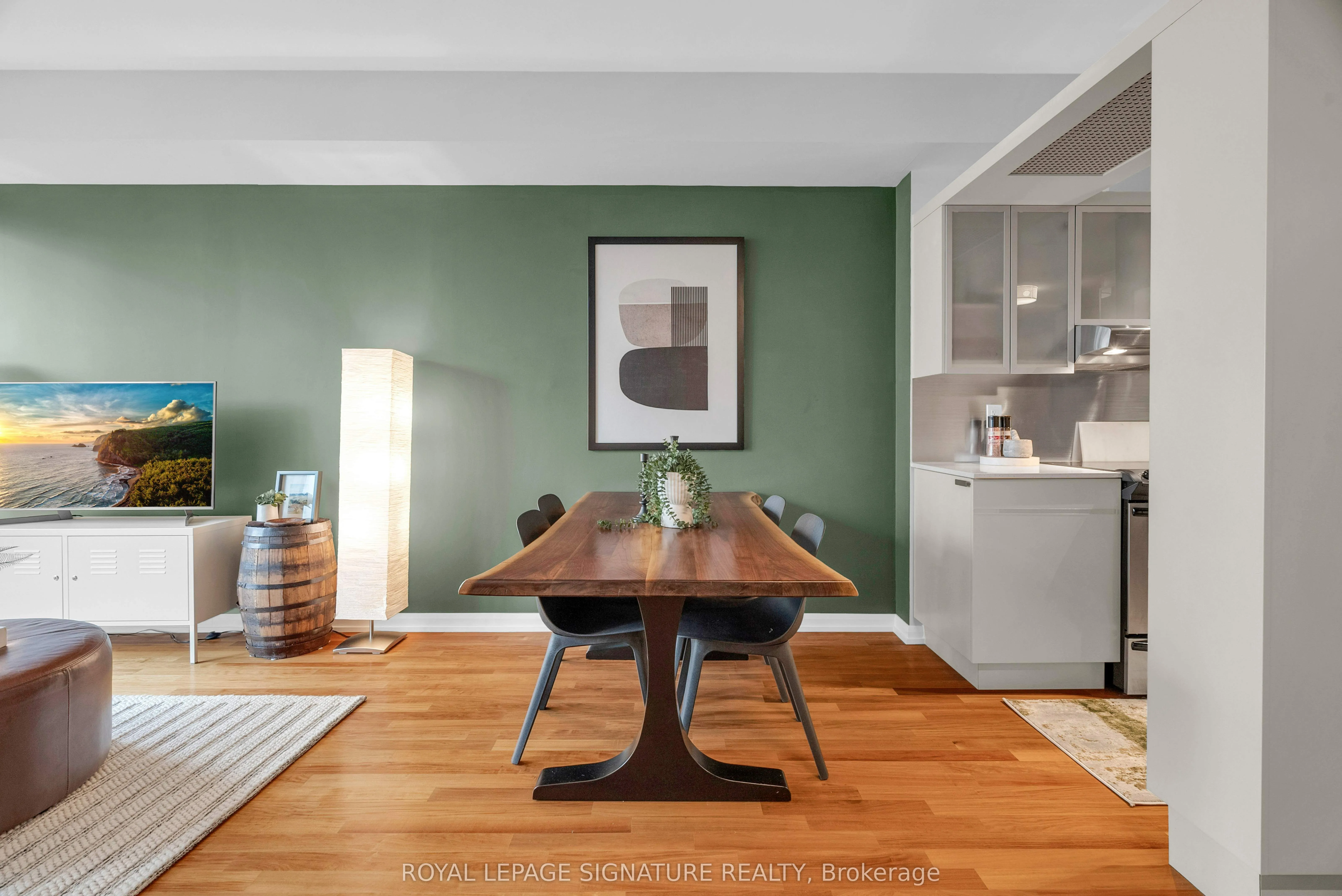 111 Elizabeth Street, #1208