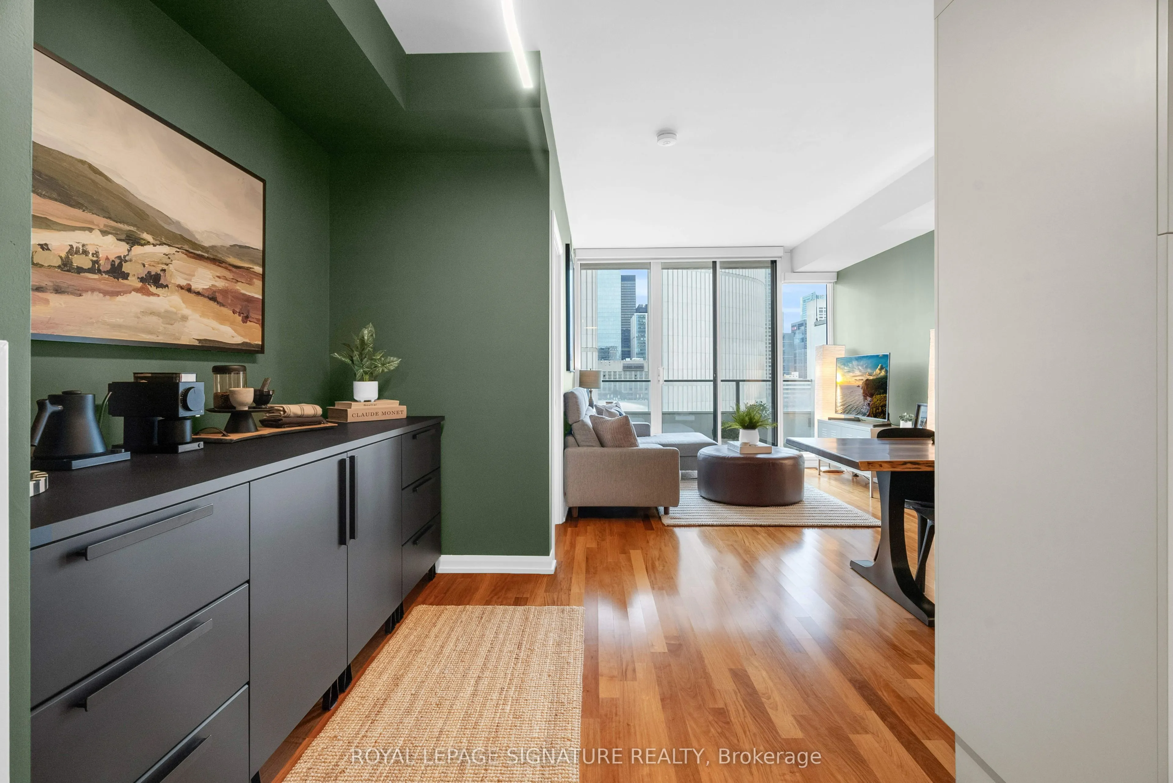 111 Elizabeth Street, #1208