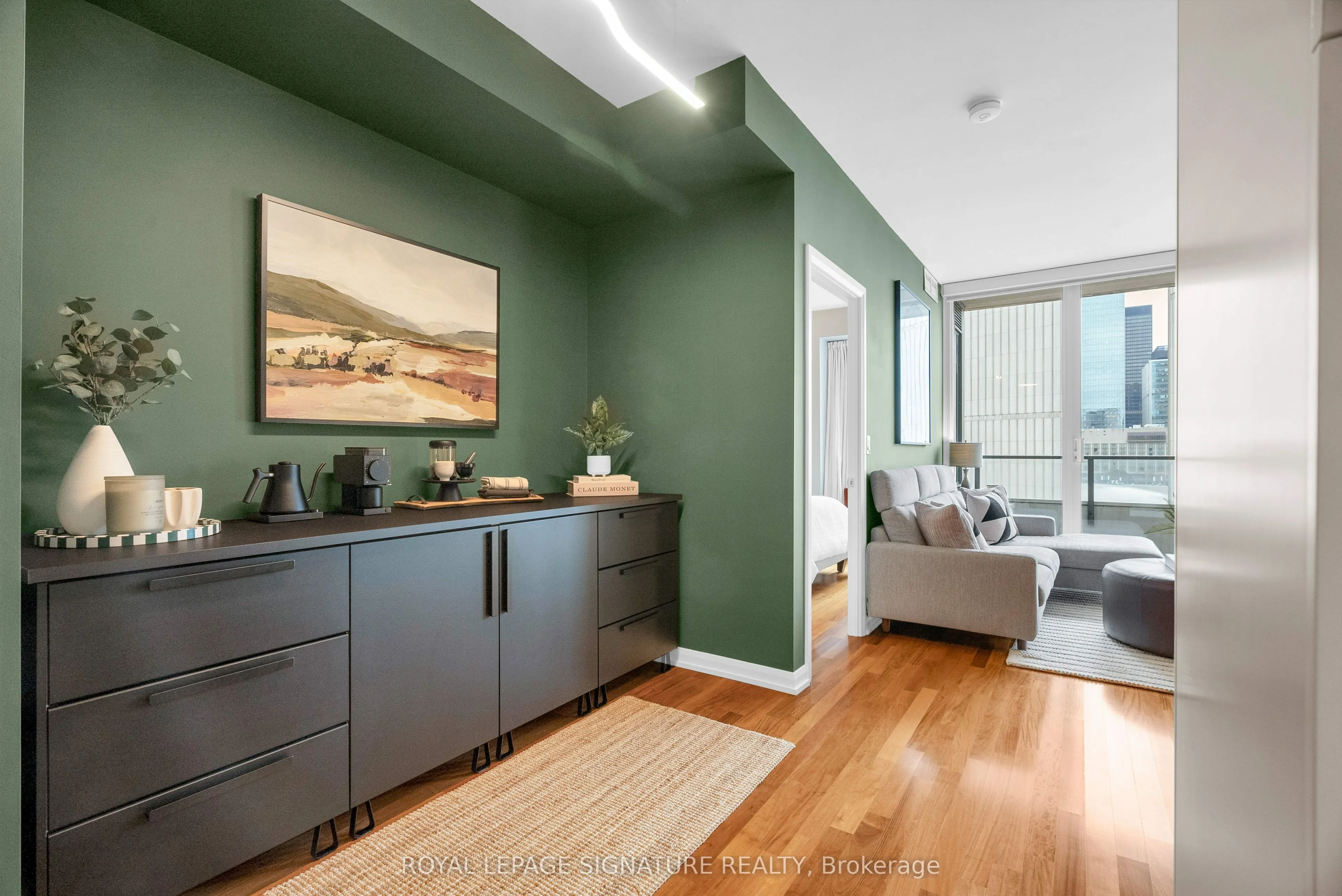111 Elizabeth Street, #1208