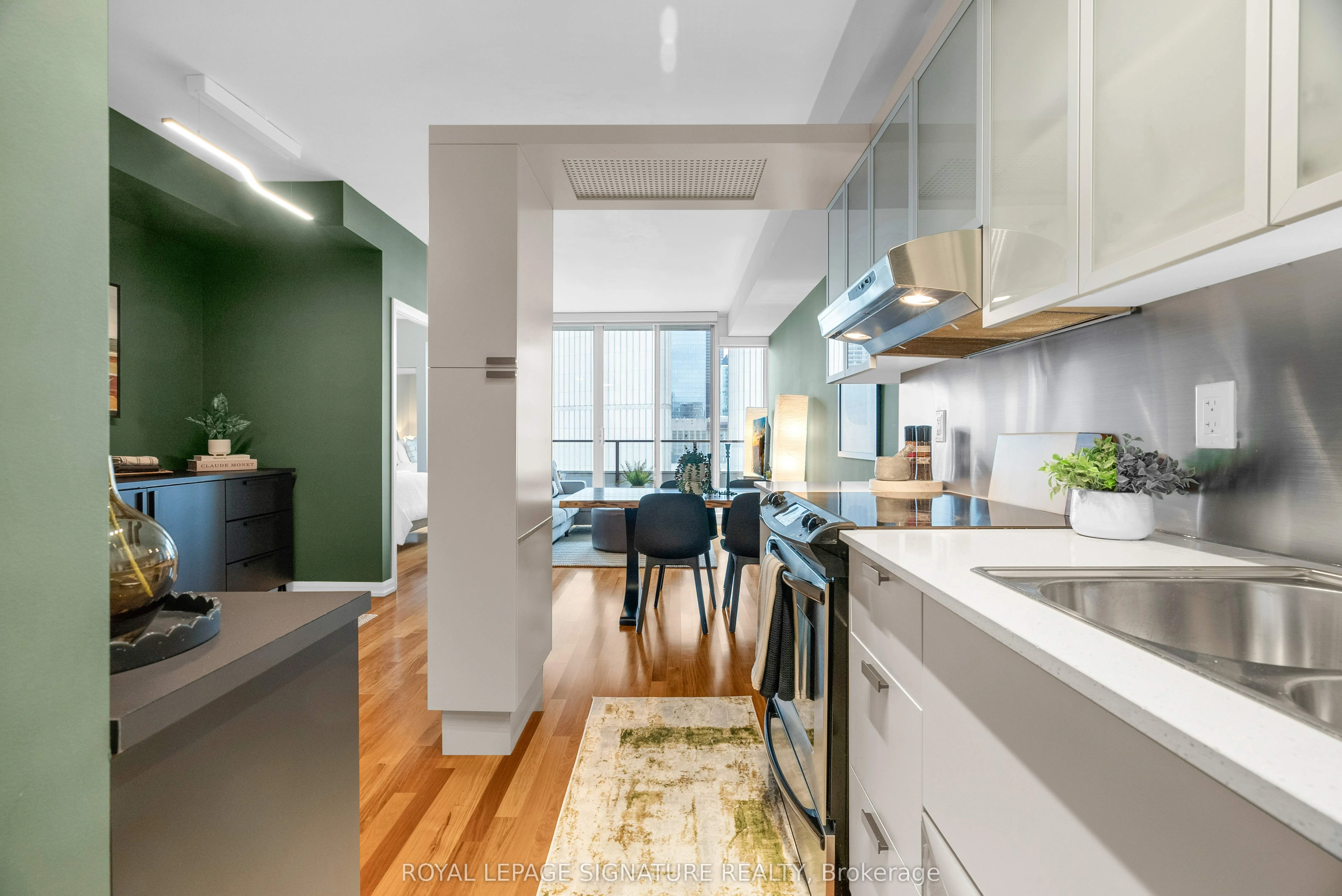 111 Elizabeth Street, #1208