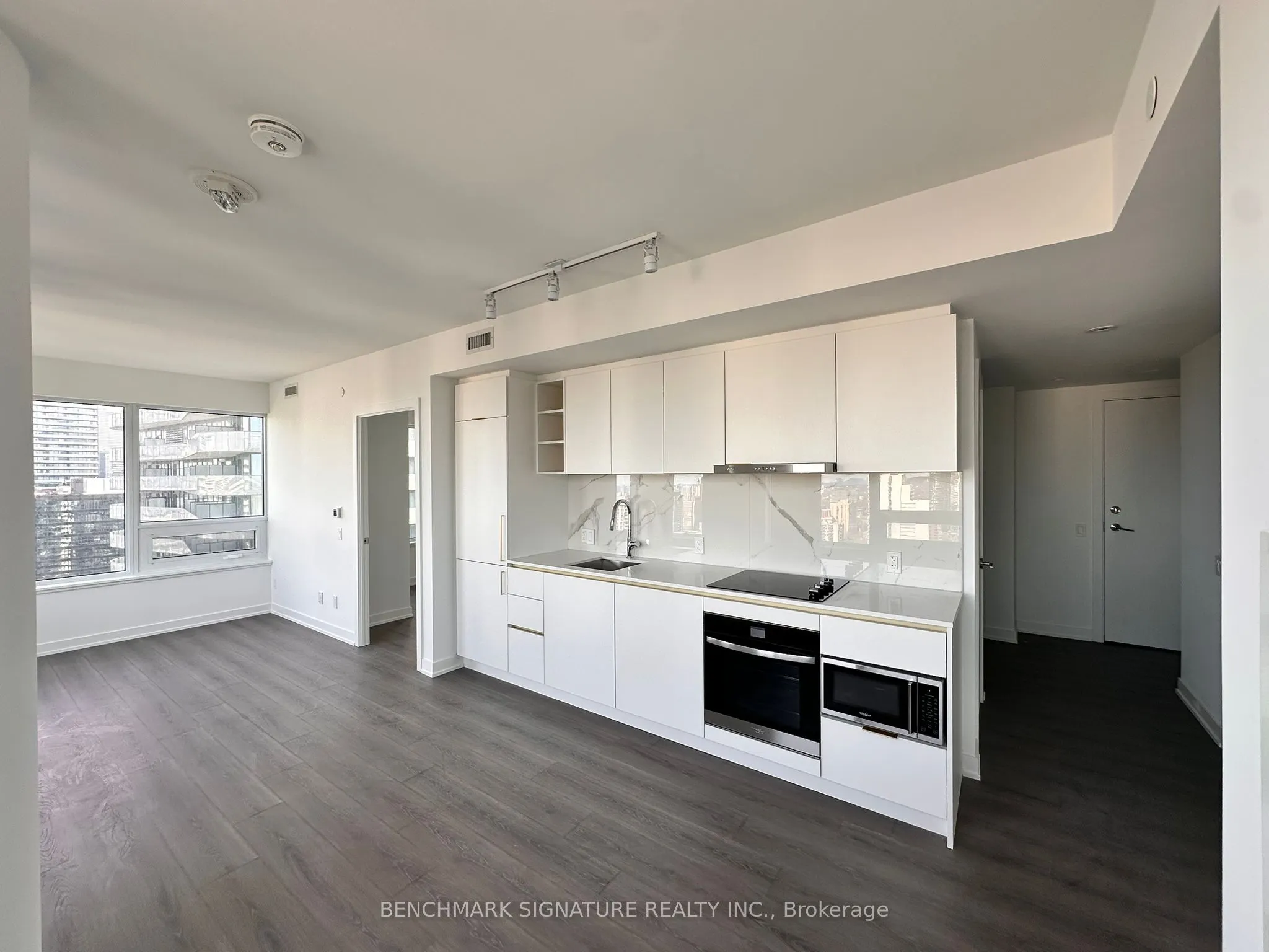 8 Wellesley Street W, #3312
