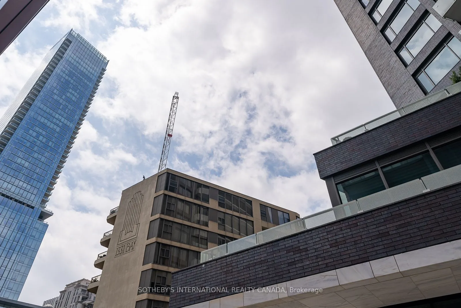 32 Davenport Road, #315