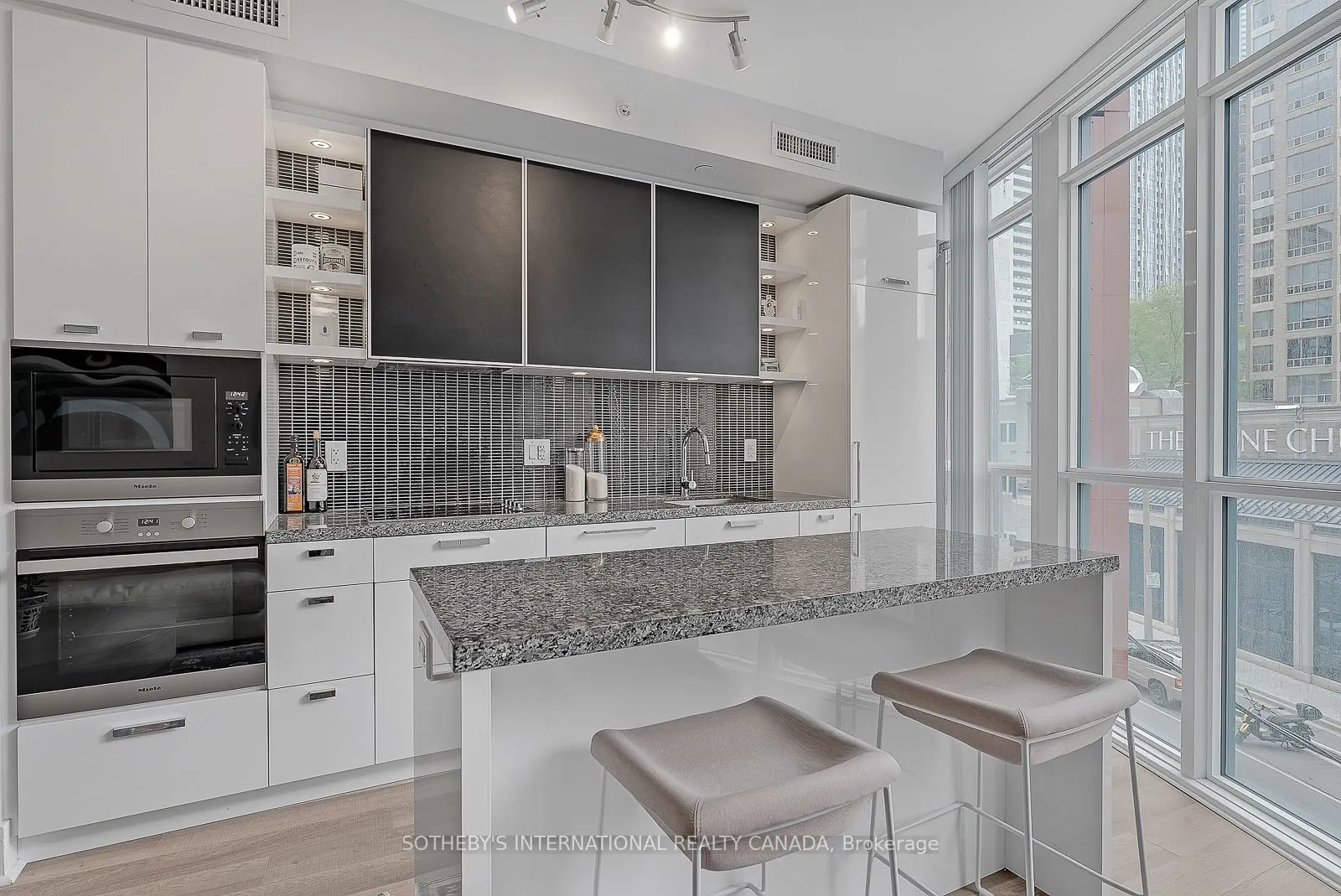32 Davenport Road, #315