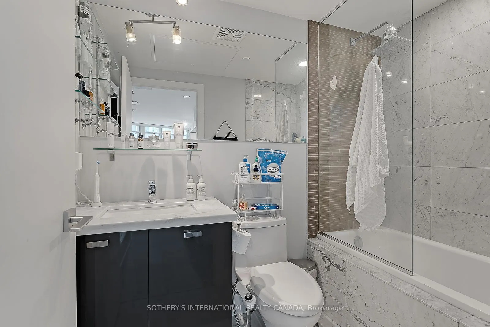 32 Davenport Road, #315
