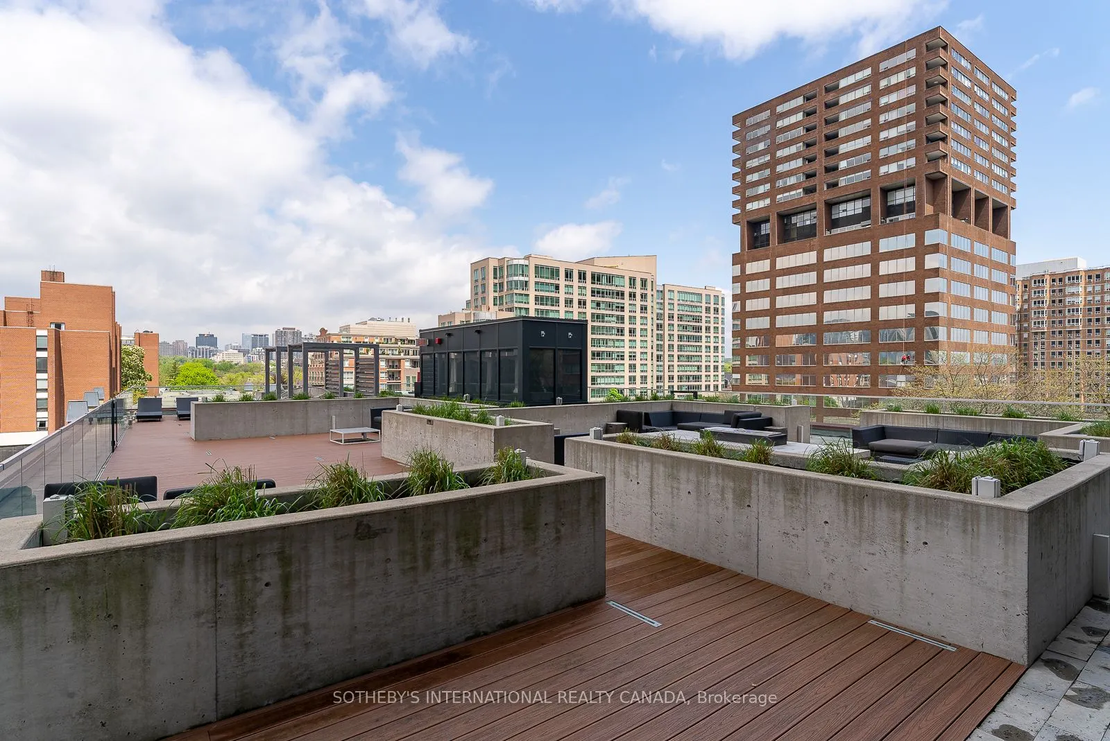 32 Davenport Road, #315