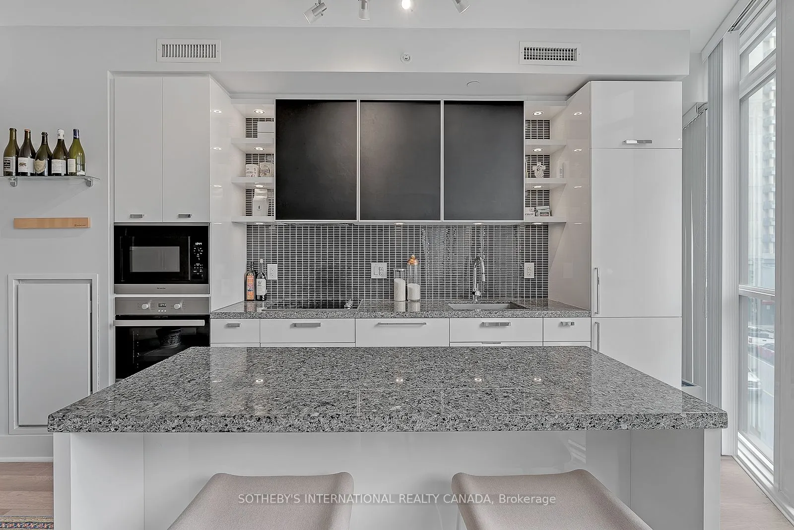 32 Davenport Road, #315