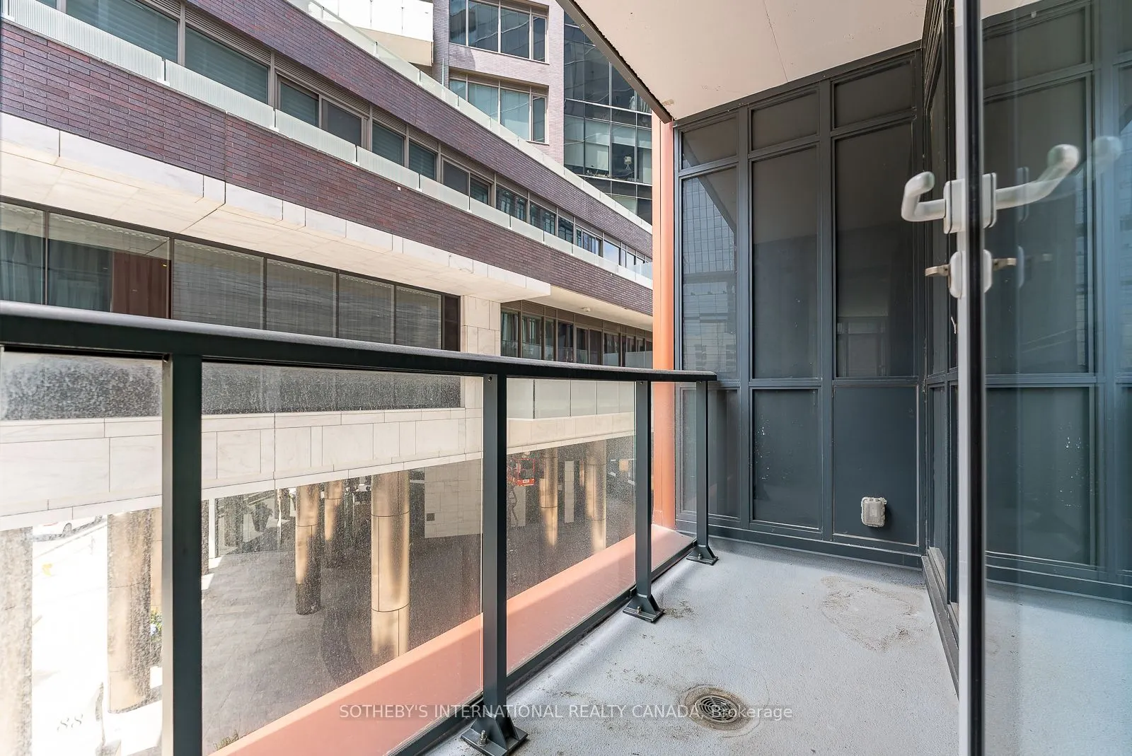 32 Davenport Road, #315