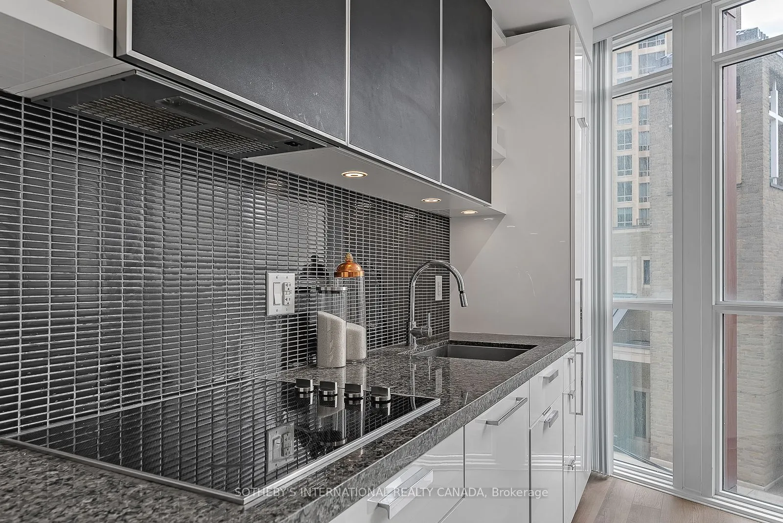 32 Davenport Road, #315