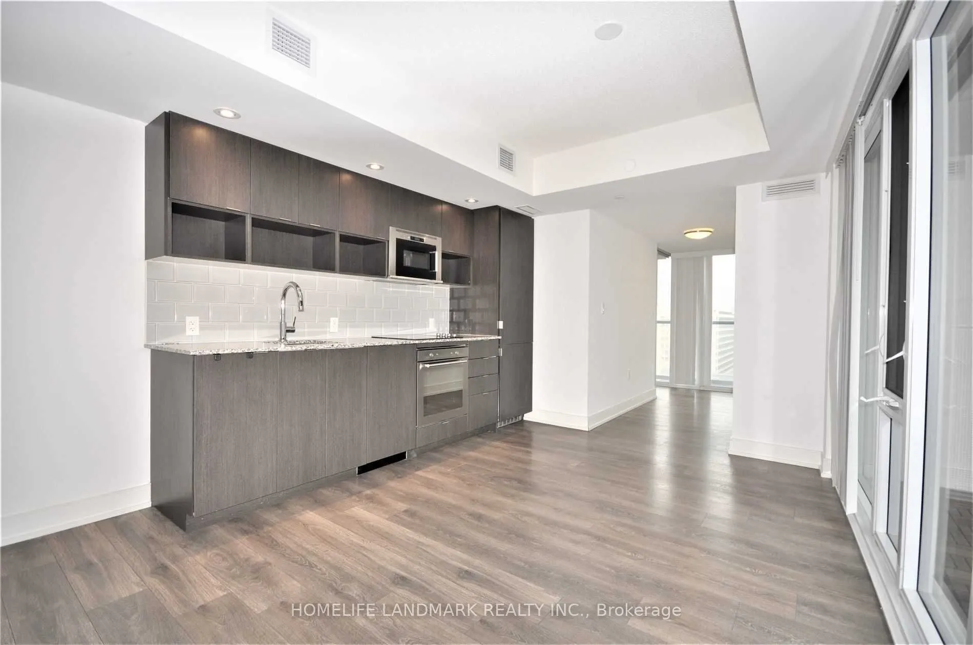89 Mcgill Street, #1111