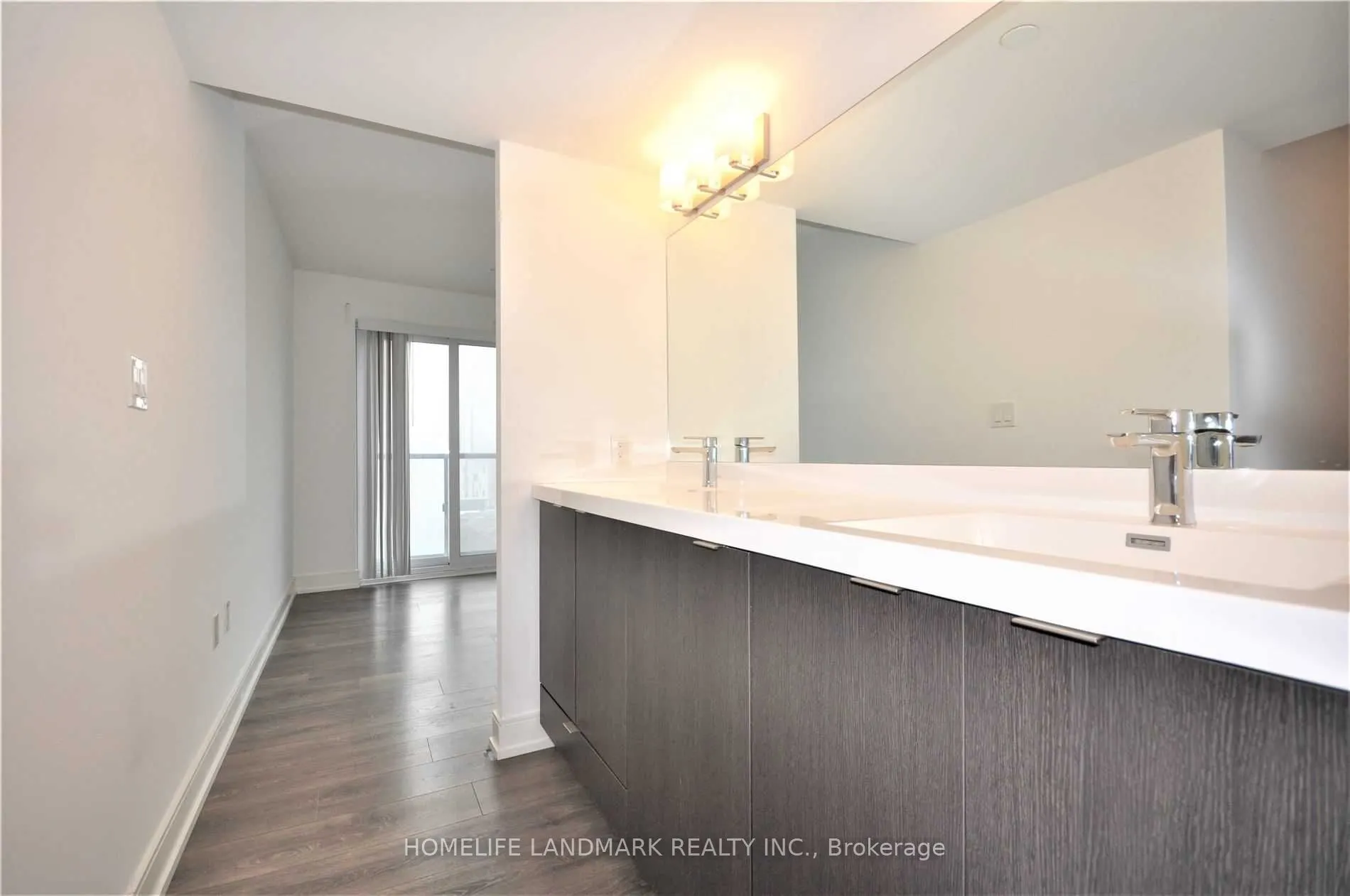 89 Mcgill Street, #1111