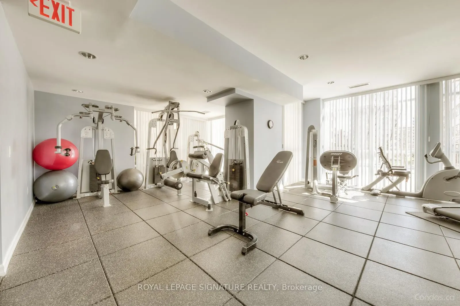 900 Mount Pleasant Road, #1208