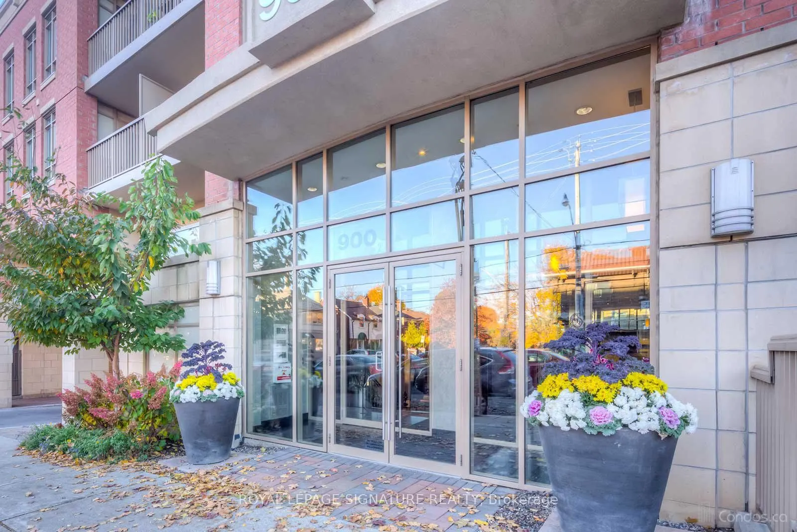 900 Mount Pleasant Road, #1208