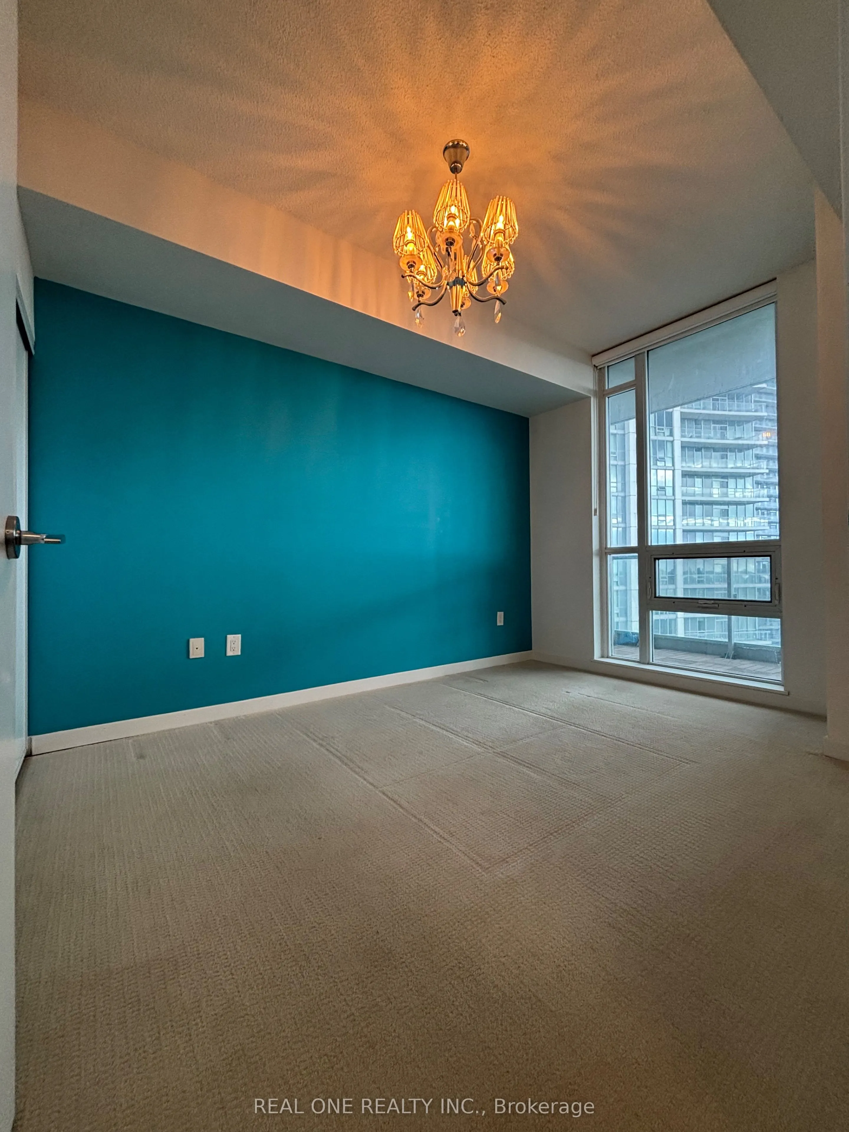 66 Forest Manor Road, #1310