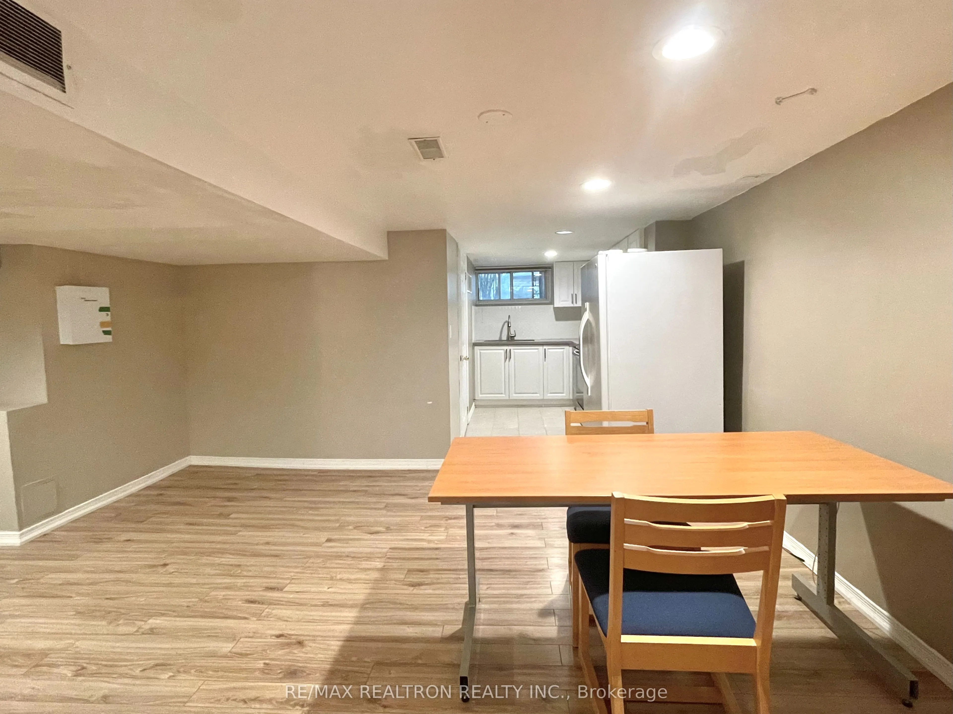 62 Geraldton Crescent, #Lower