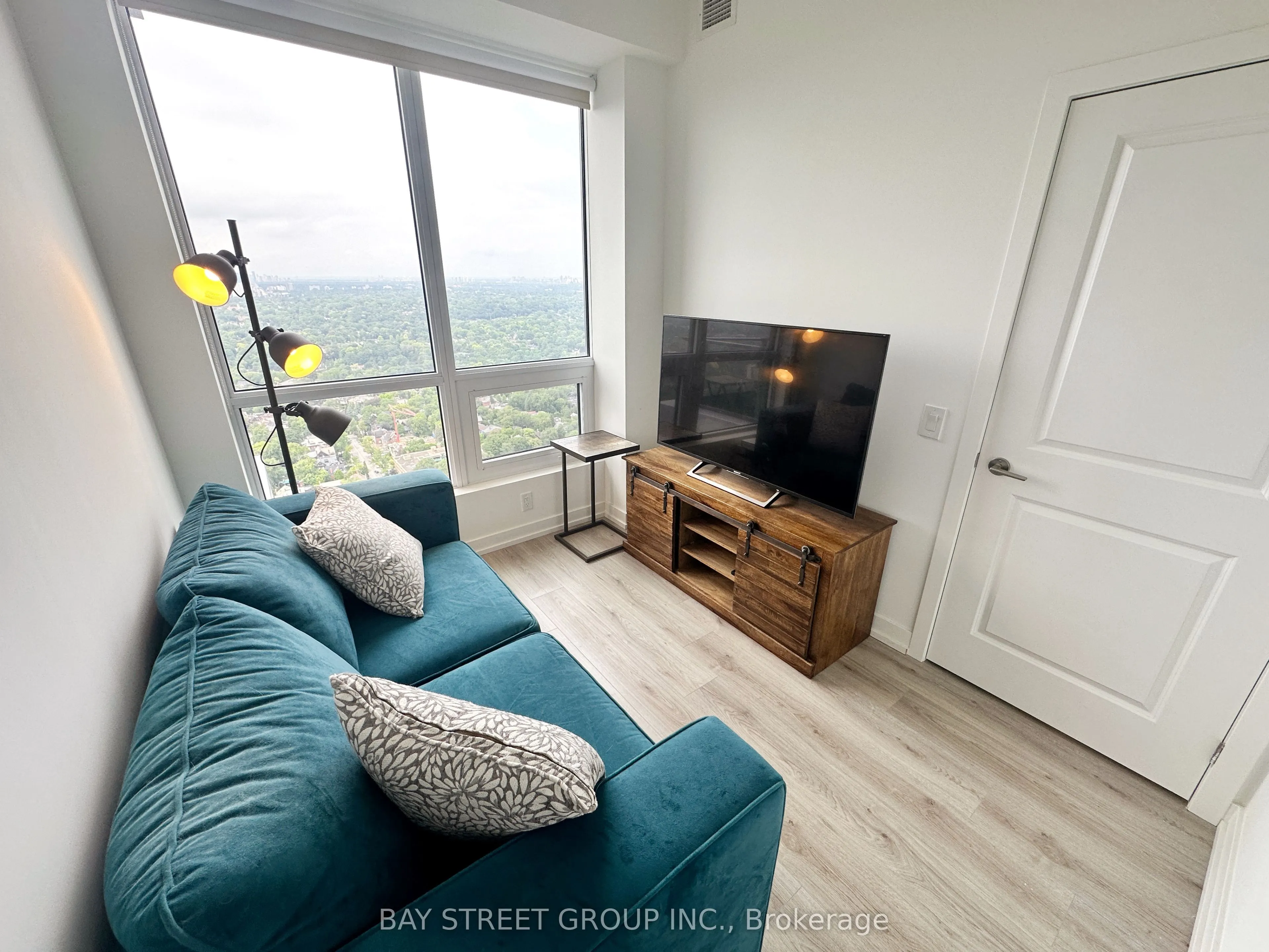 395 Bloor Street E, #4507
