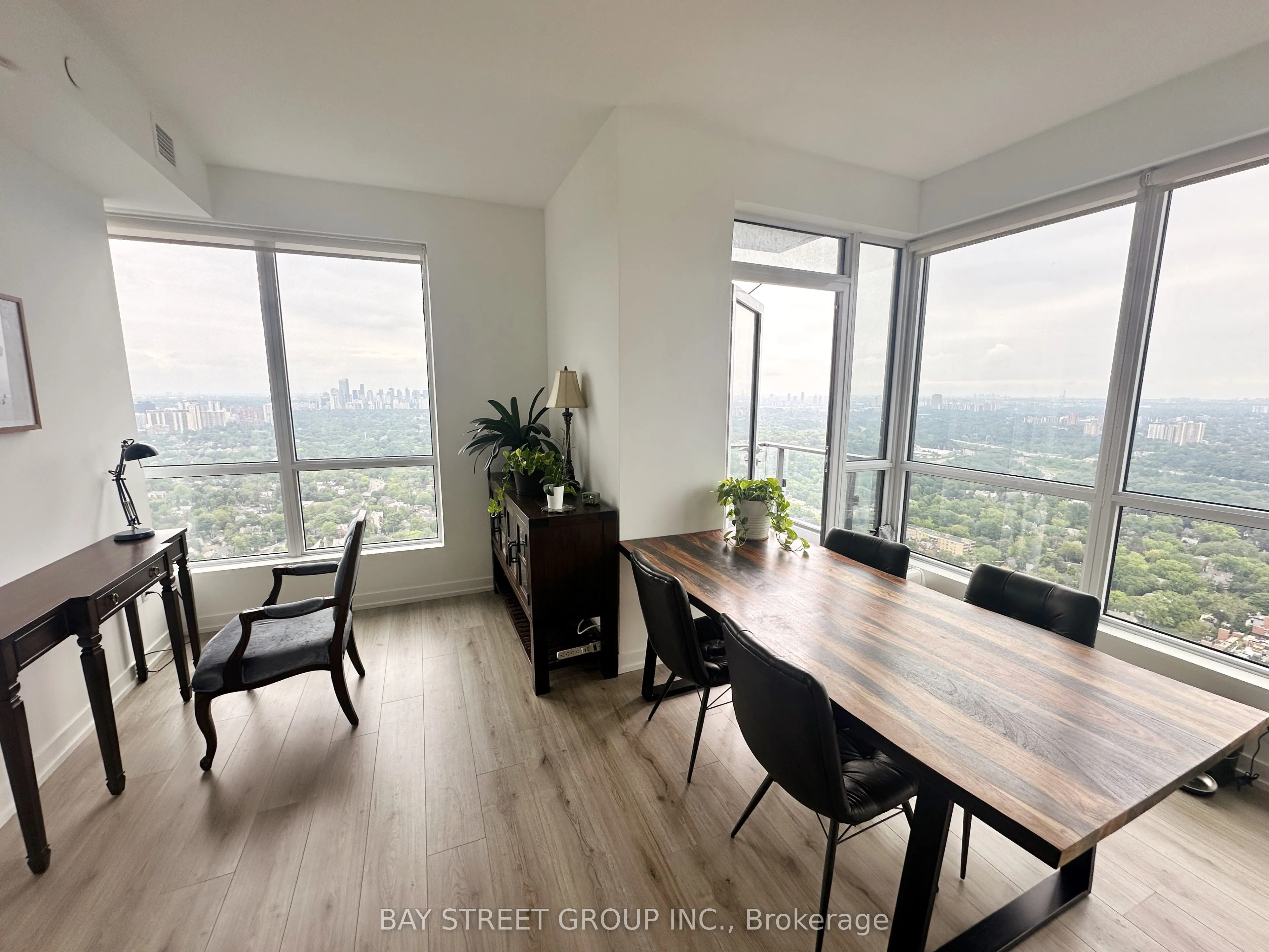 395 Bloor Street E, #4507