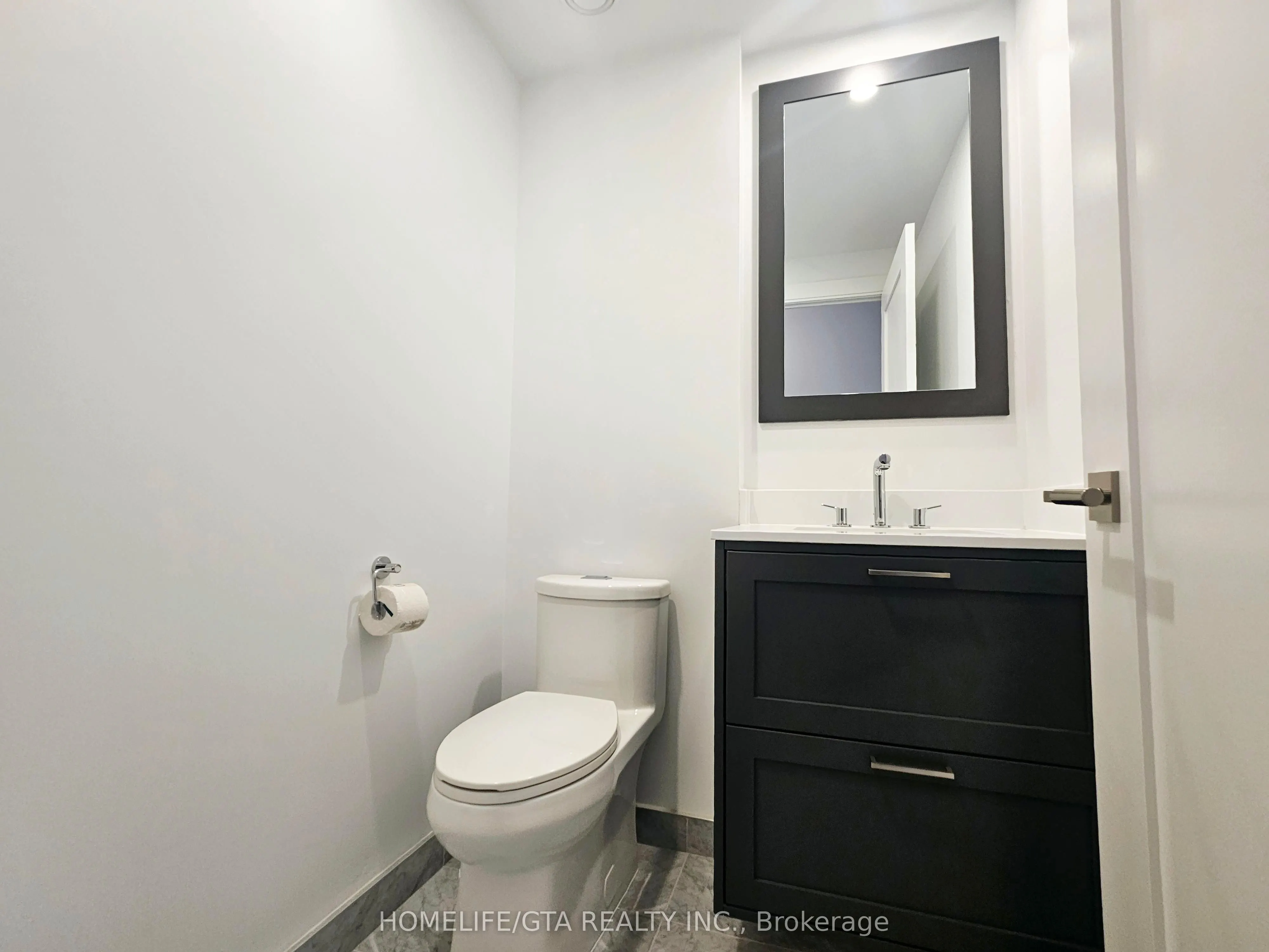 10 Inn on the Park Drive, #312