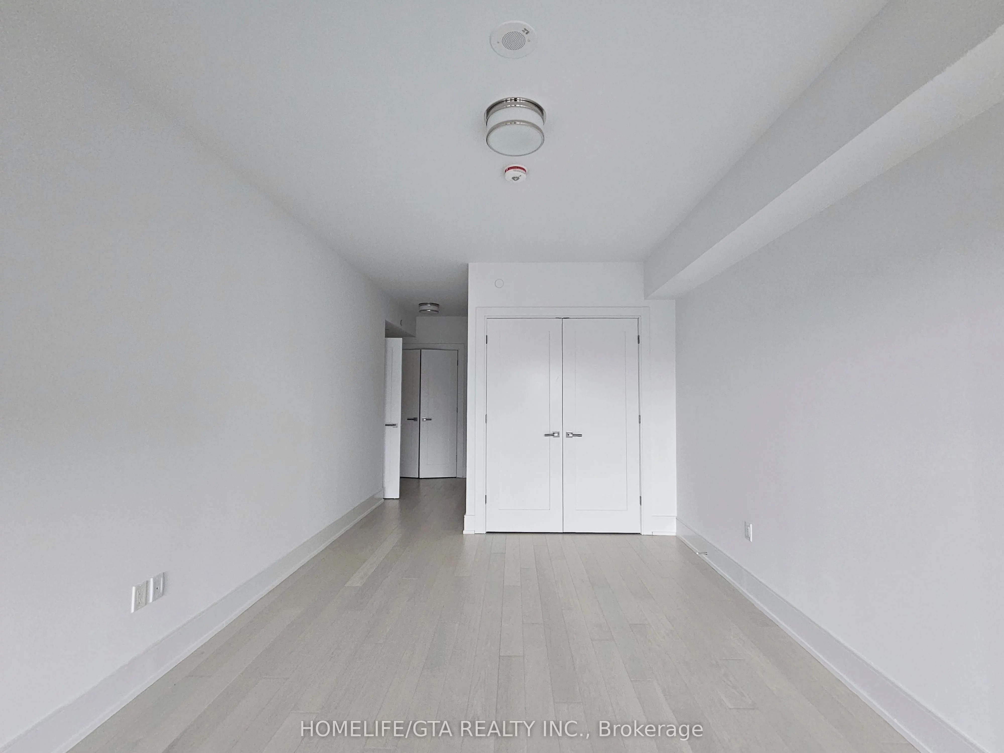 10 Inn on the Park Drive, #312
