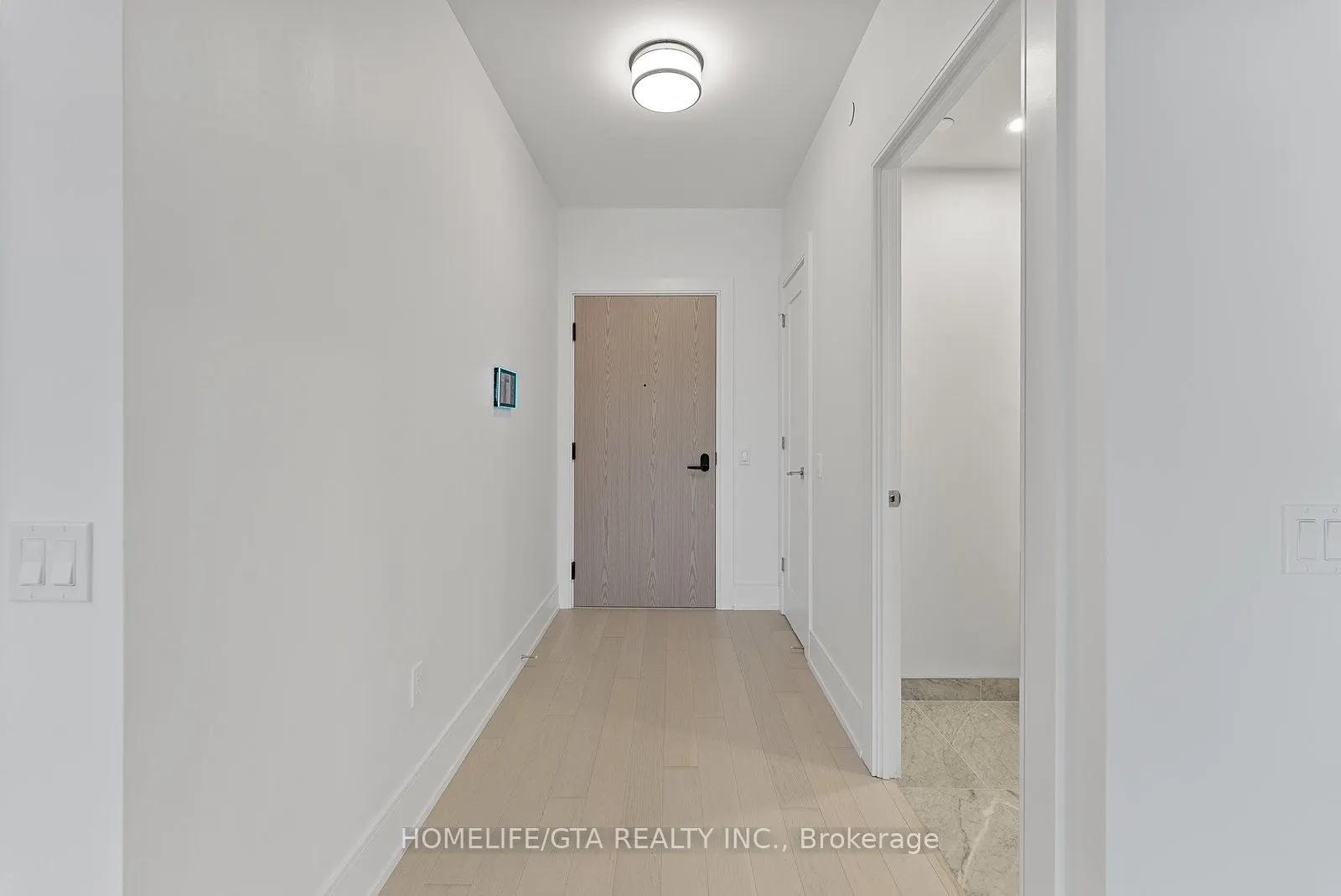 10 Inn on the Park Drive, #312