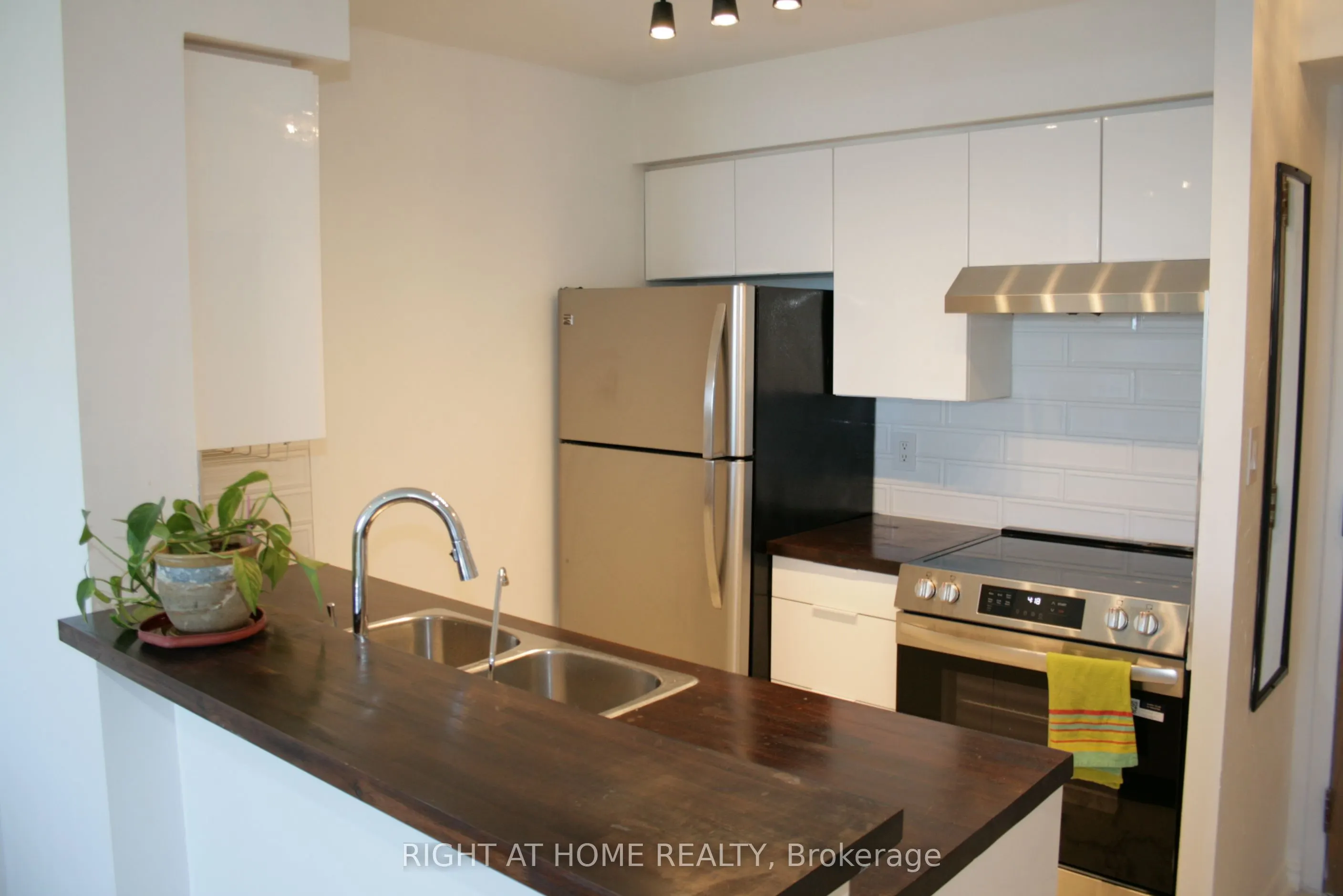 233 Beecroft Road, #1707