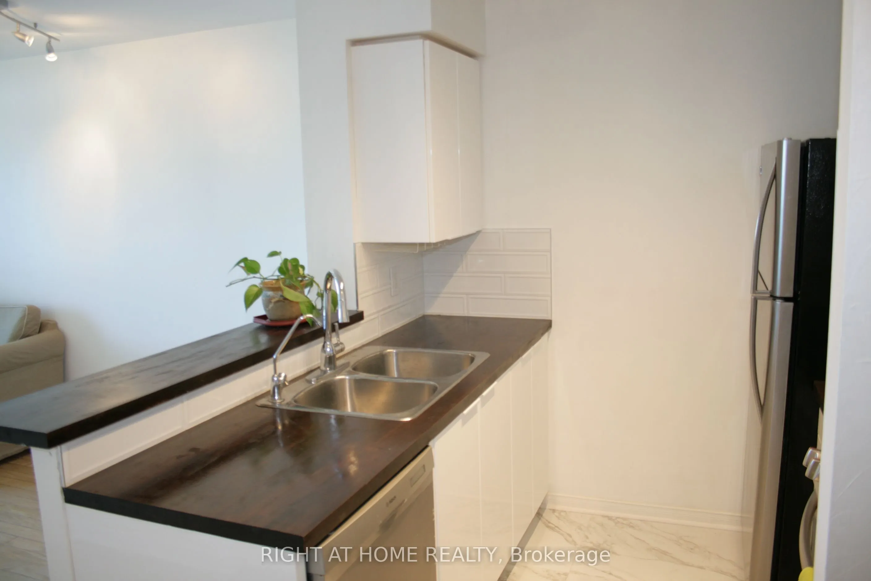 233 Beecroft Road, #1707